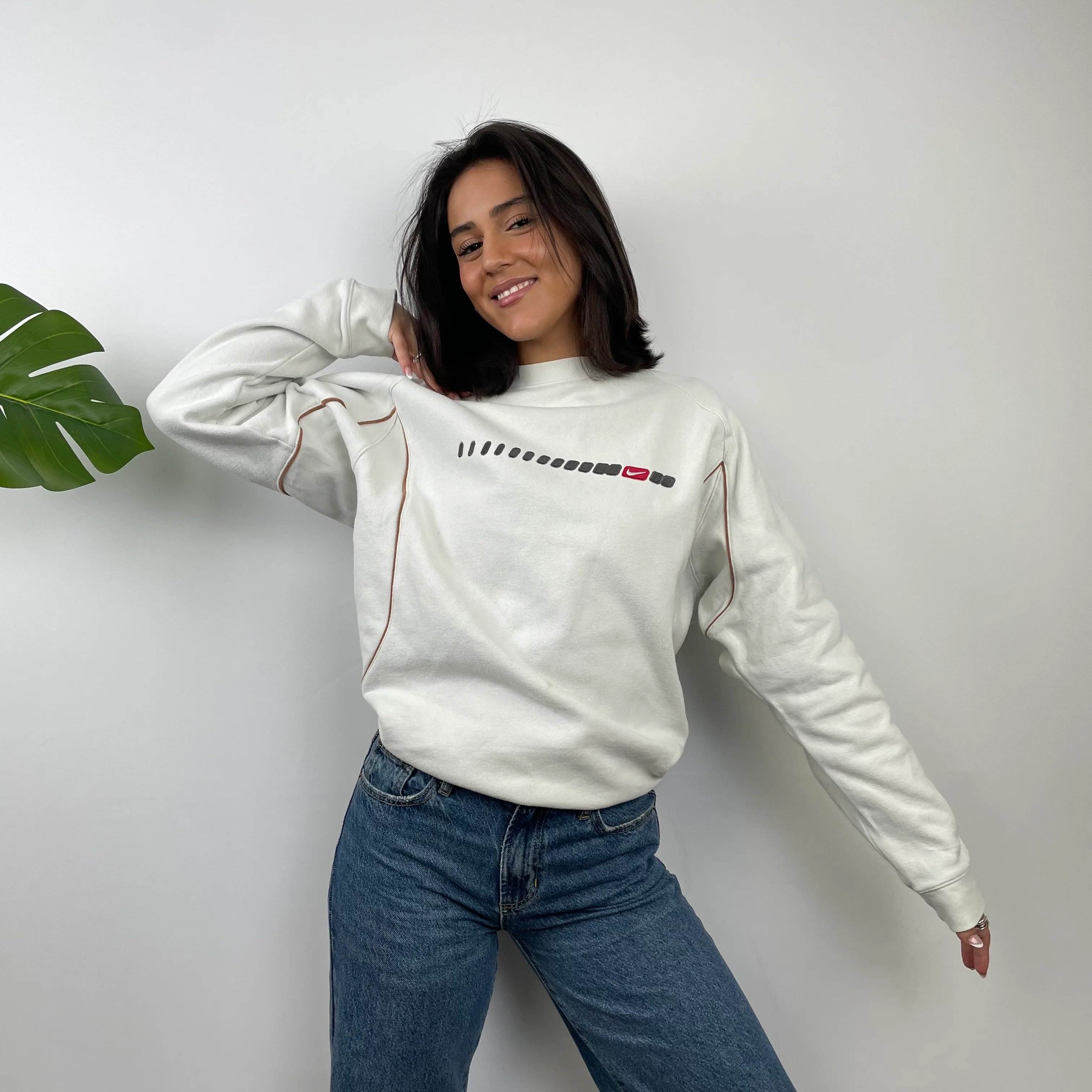Nike White Embroidered Swoosh Sweatshirt (M) - Image 6