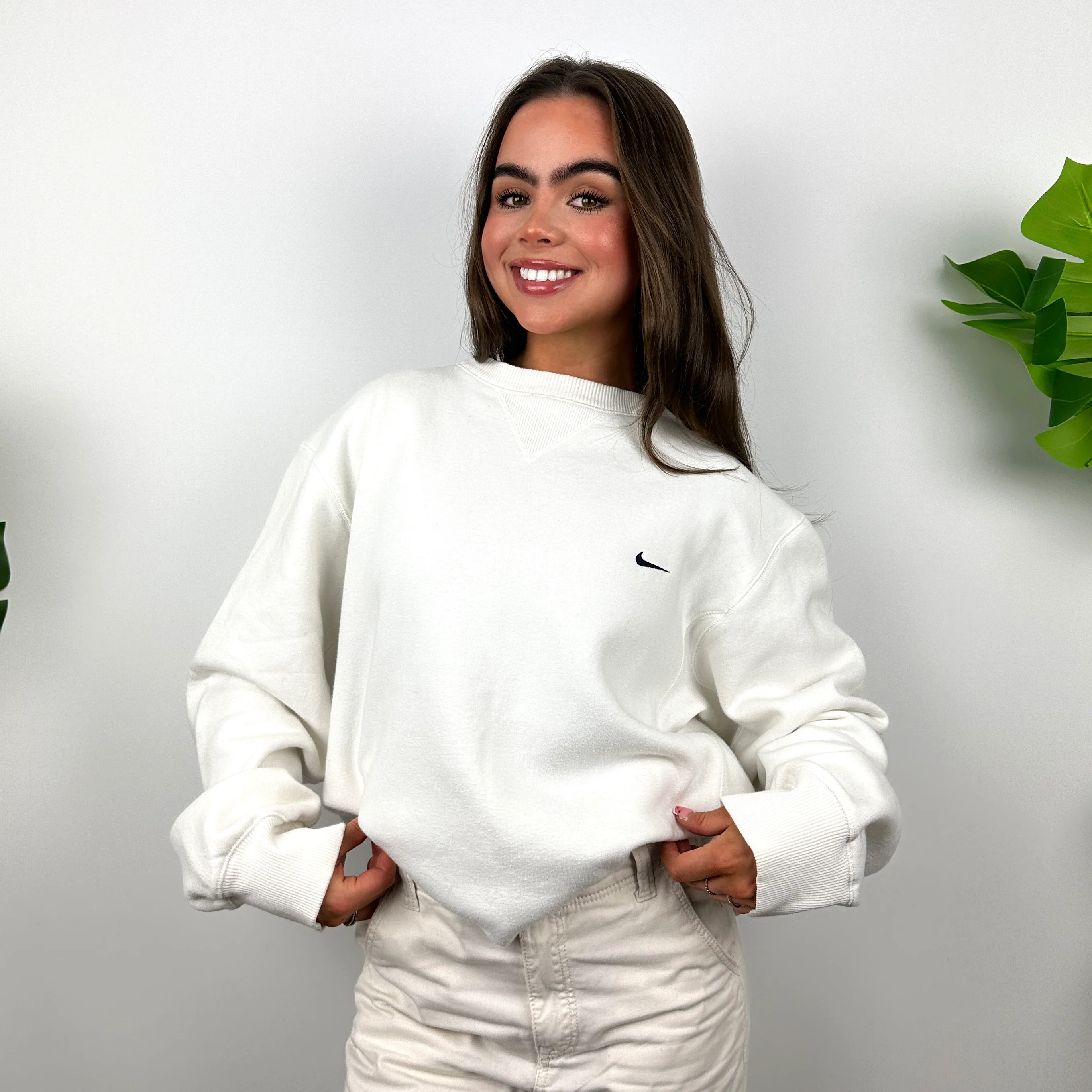 Nike White Embroidered Swoosh Sweatshirt (L) - Image 6
