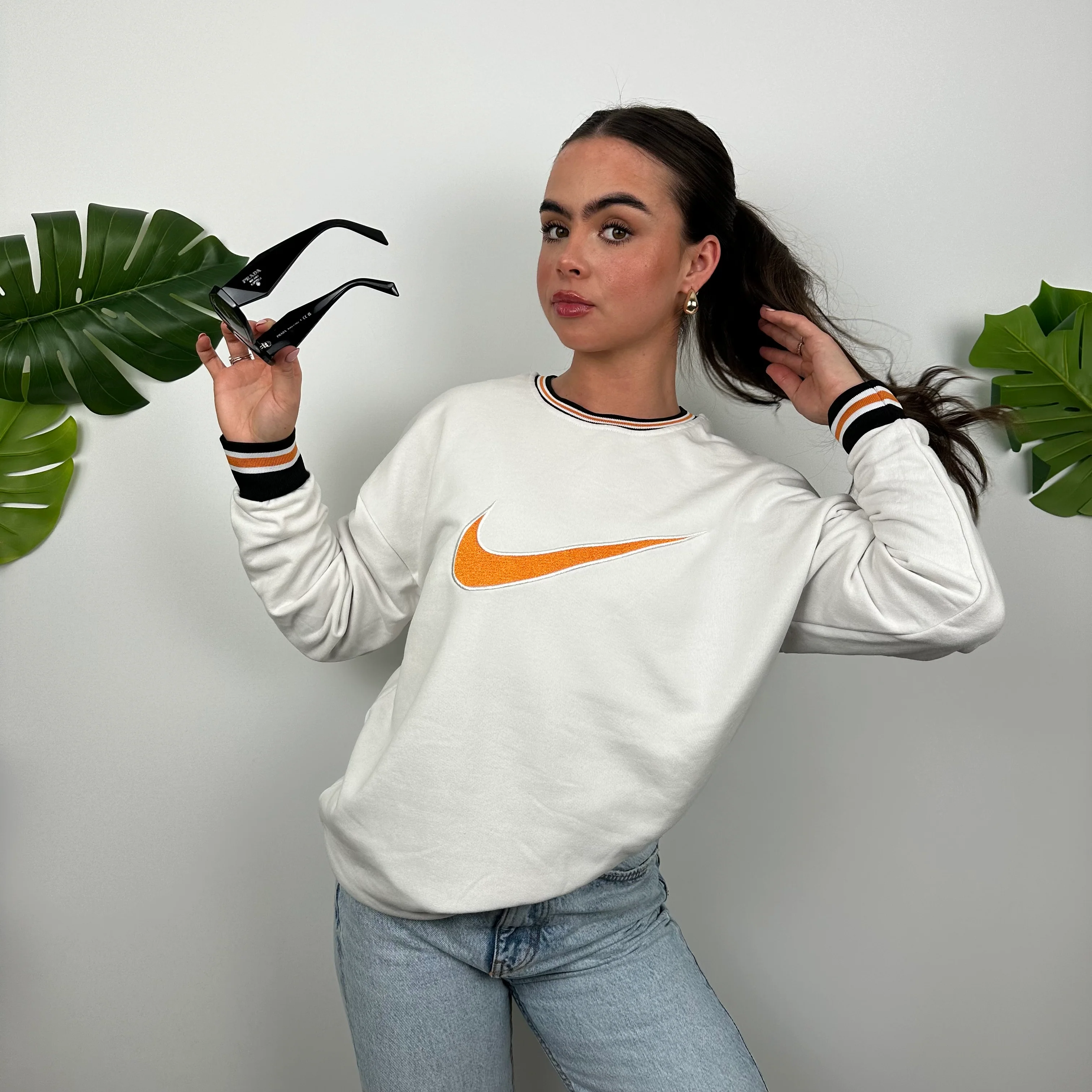 Nike White Embroidered Swoosh Sweatshirt (M) - Image 5