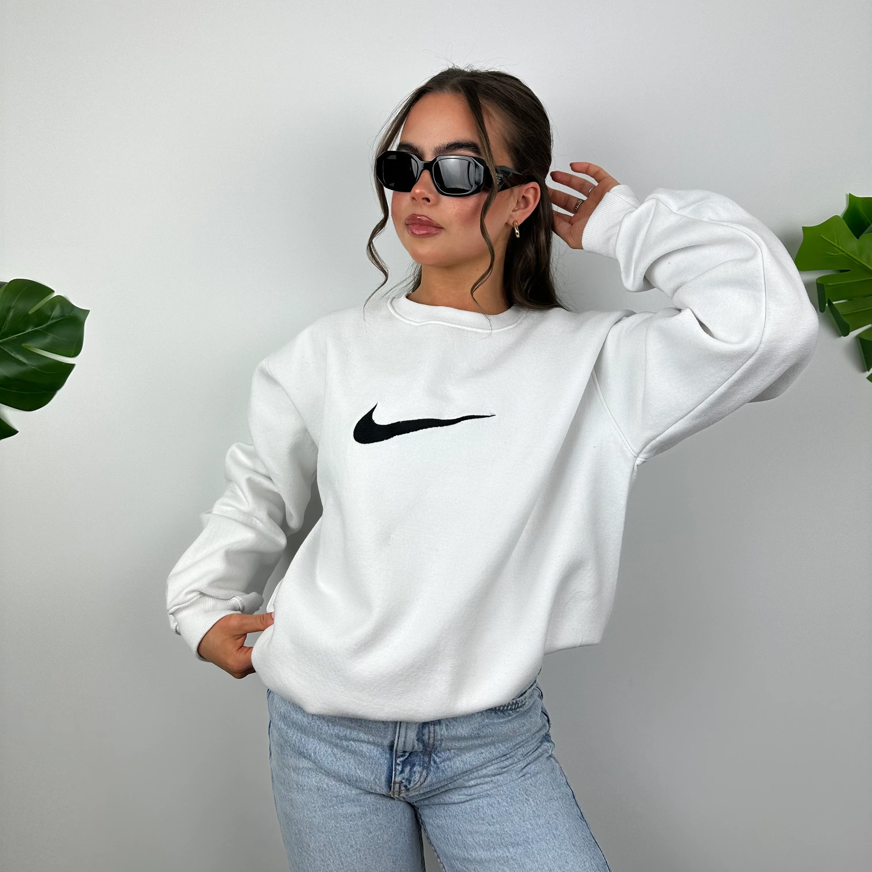 Nike White Embroidered Swoosh Sweatshirt (L) - Image 3