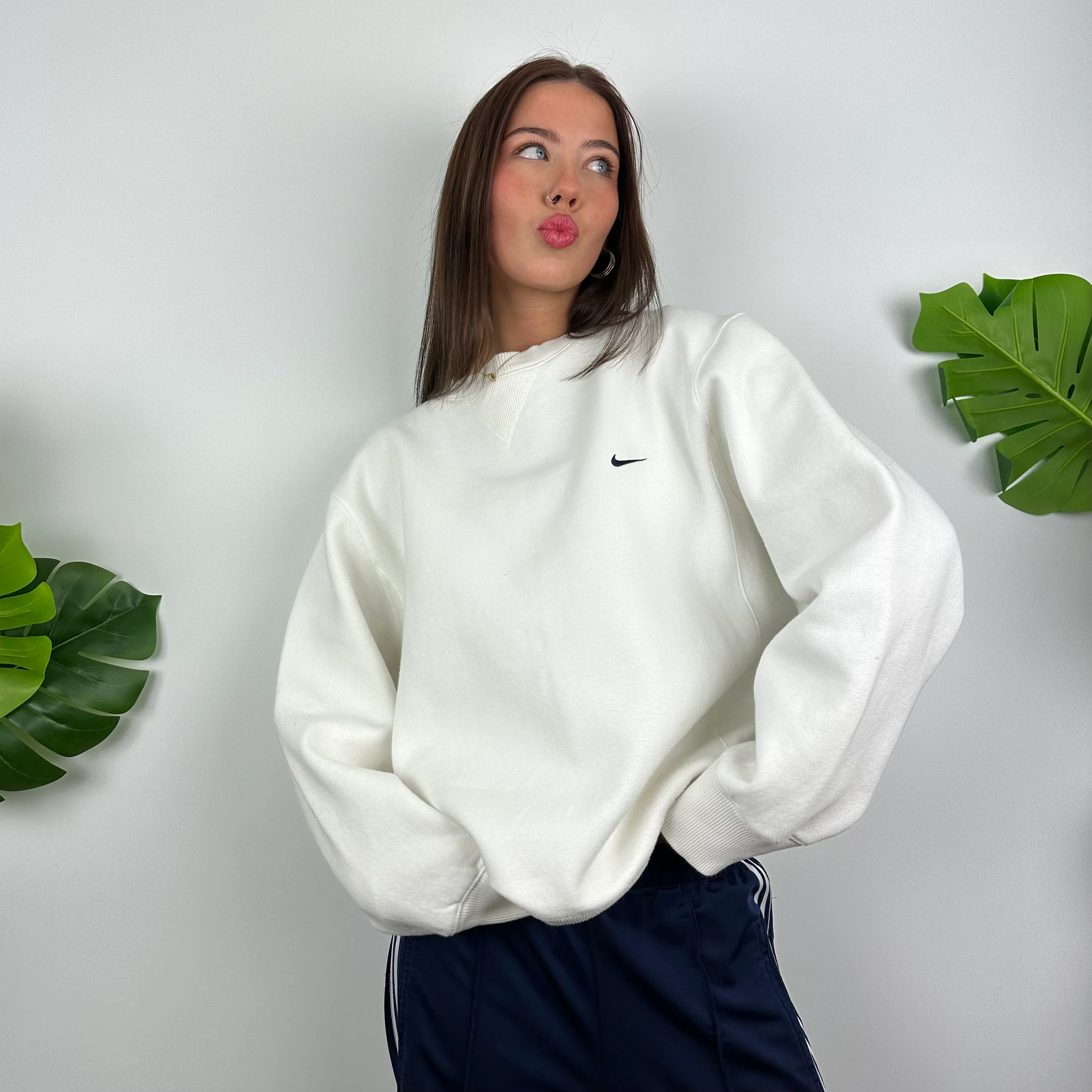 Nike White Embroidered Swoosh Sweatshirt (L) - Image 2