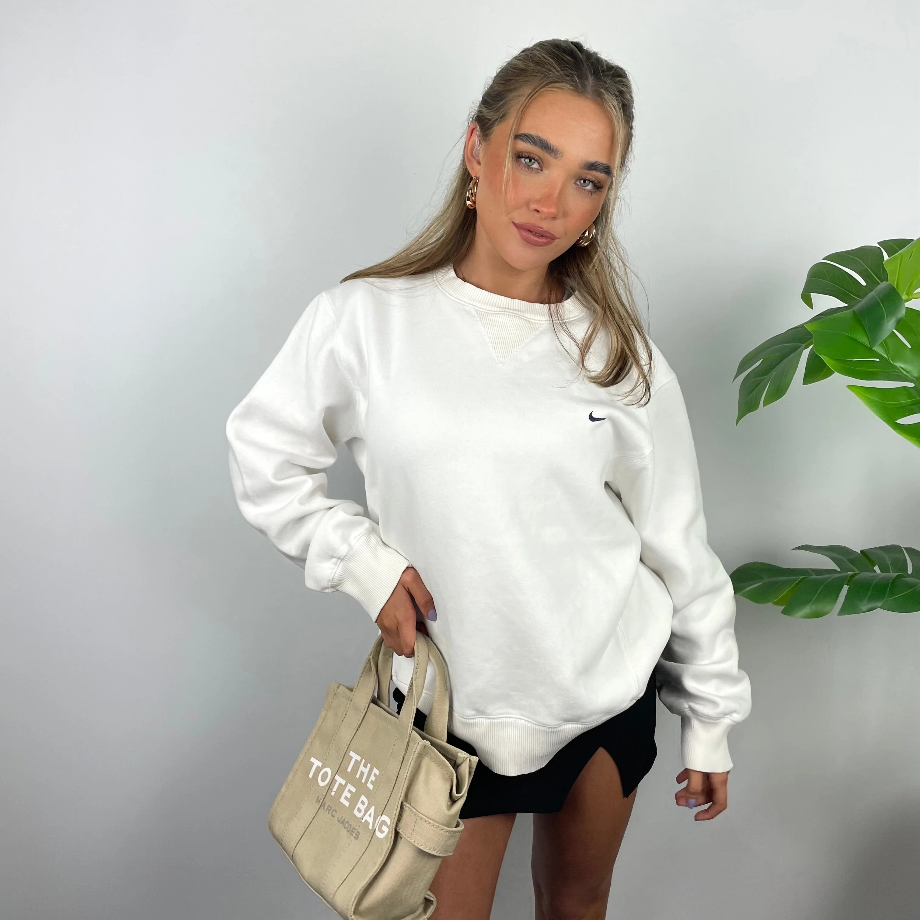 Nike White Embroidered Swoosh Sweatshirt (L) - Image 2