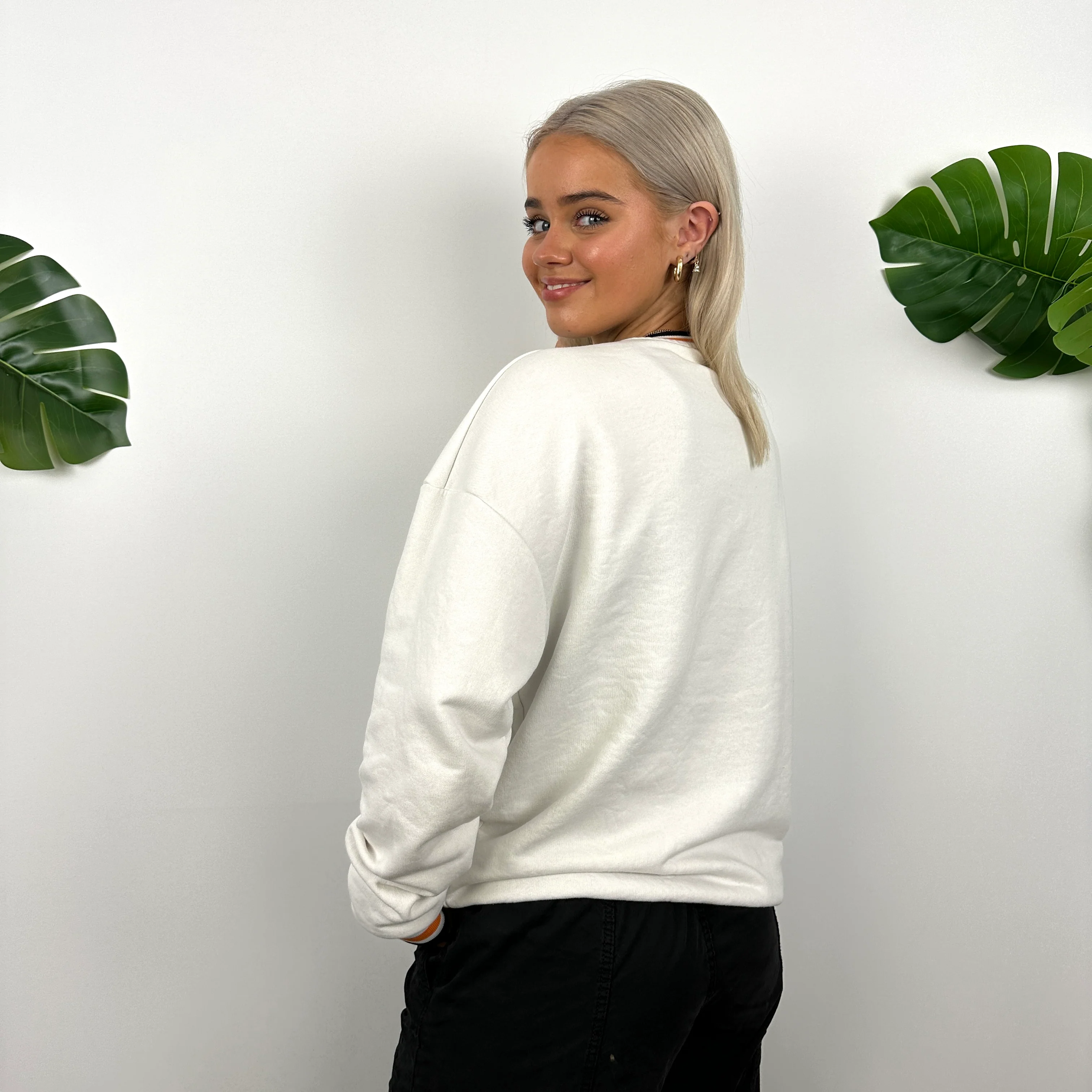 Nike White Embroidered Swoosh Sweatshirt (M) - Image 5