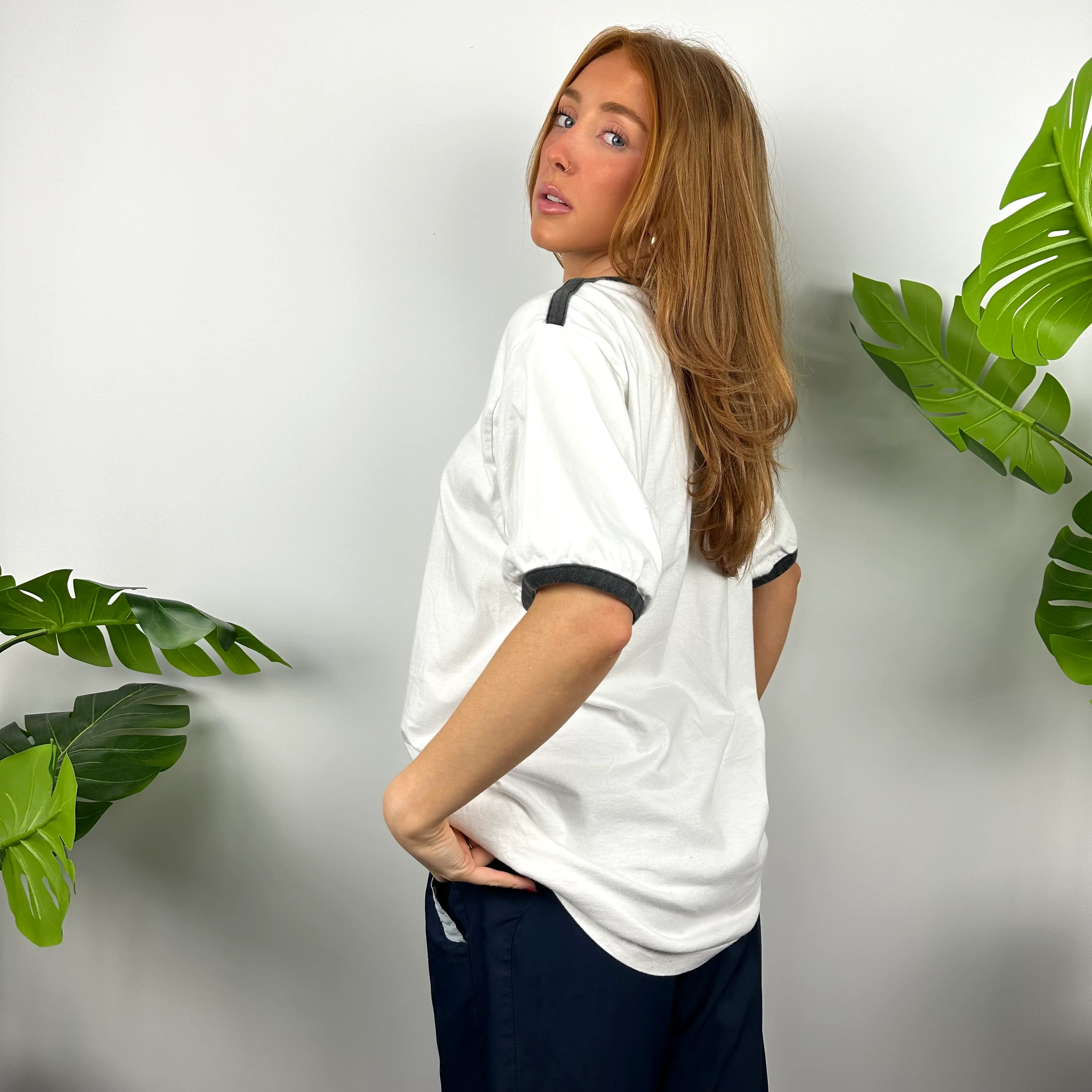 Nike White Embroidered Swoosh T Shirt (L) - Image 4