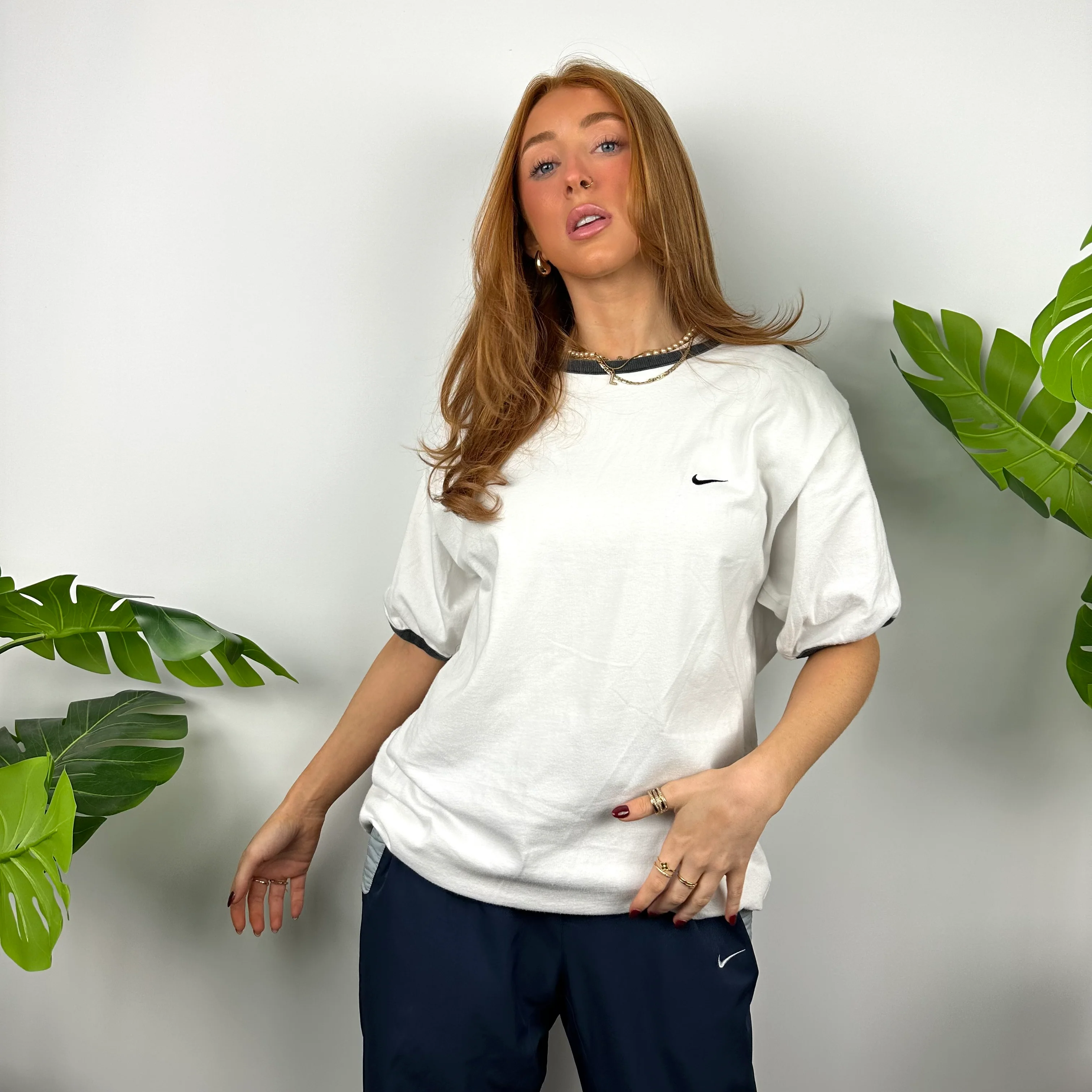Nike White Embroidered Swoosh T Shirt (L) - Image 6