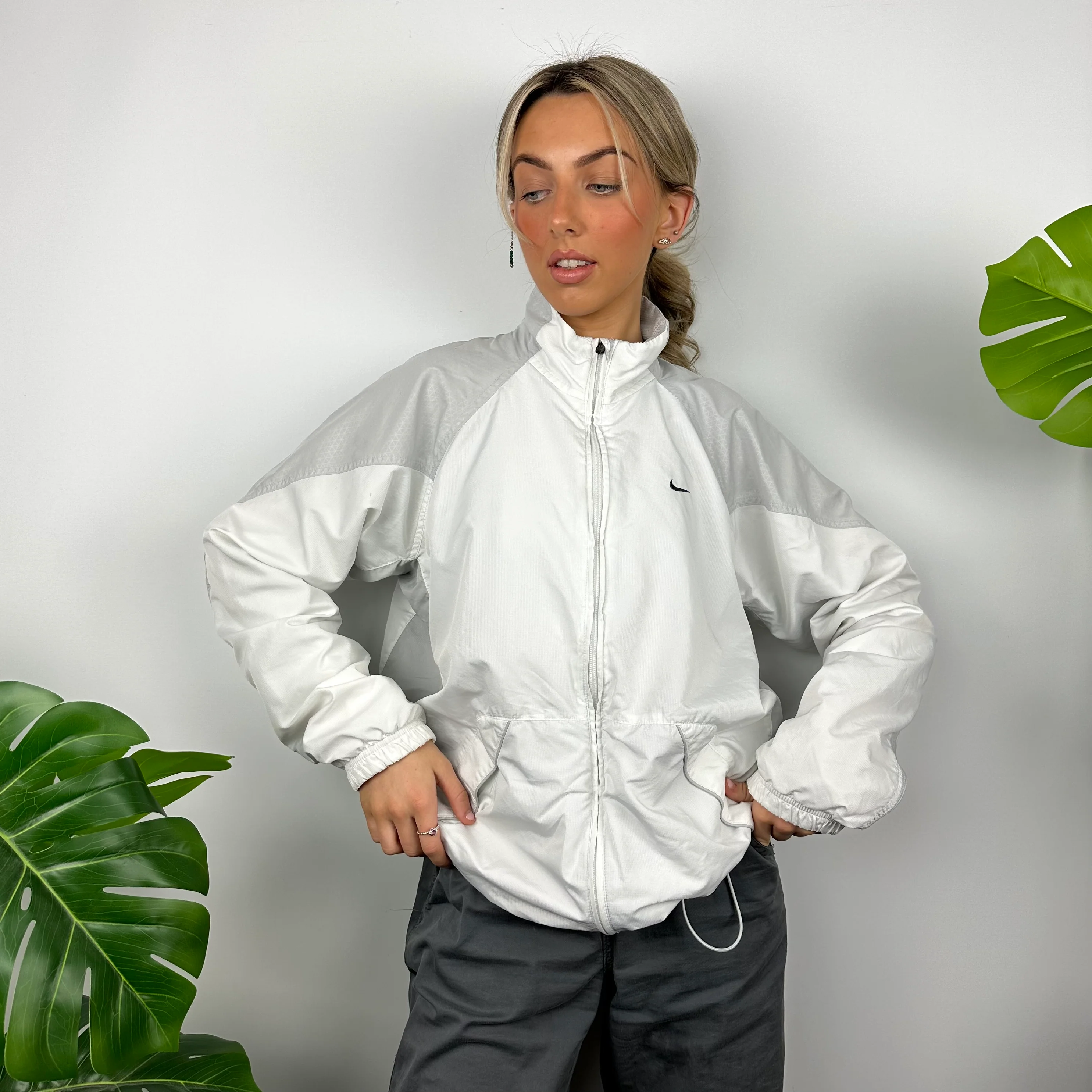 Nike White Embroidered Swoosh Windbreaker Jacket (M) - Image 3