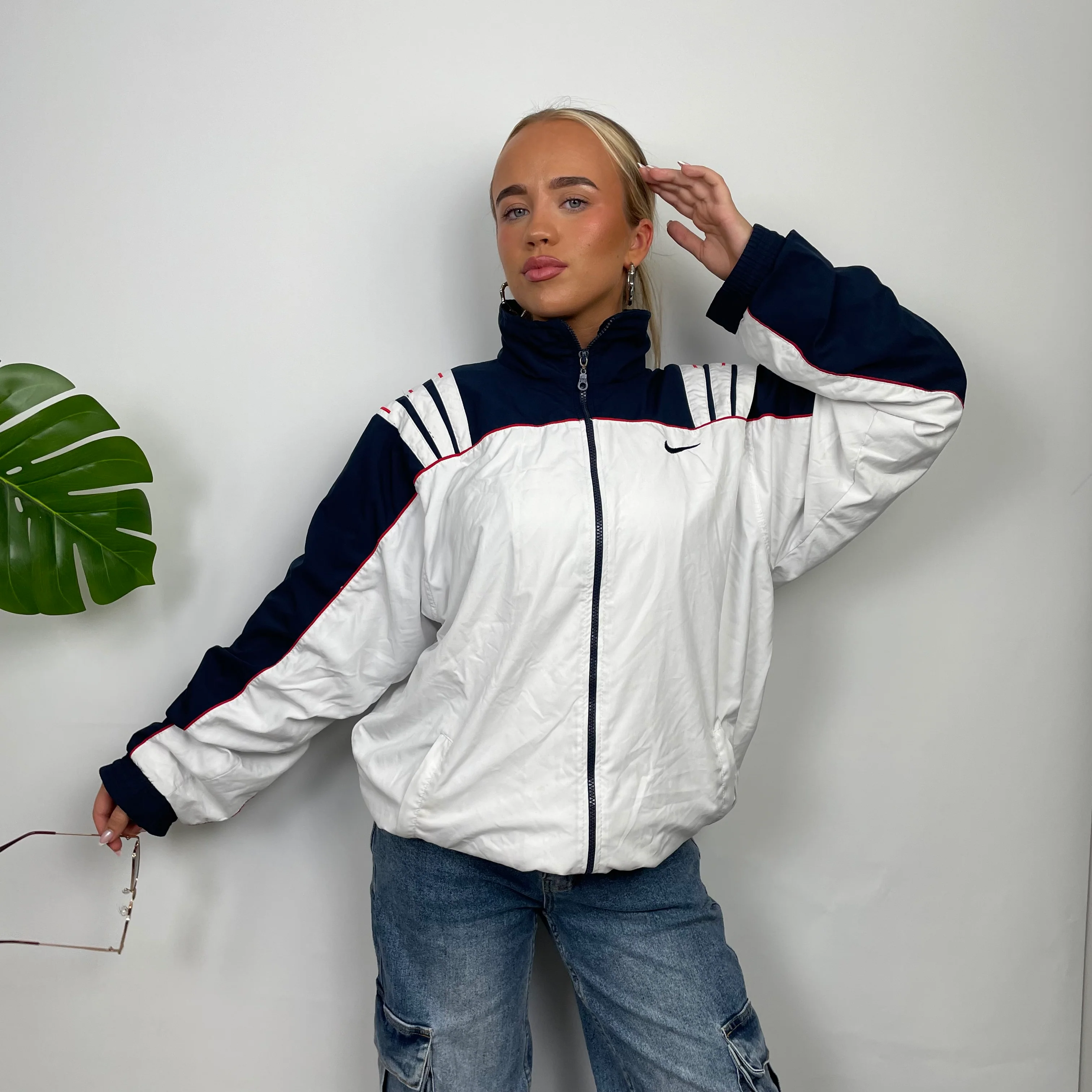Nike White Embroidered Swoosh Windbreaker Jacket (L) - Image 5