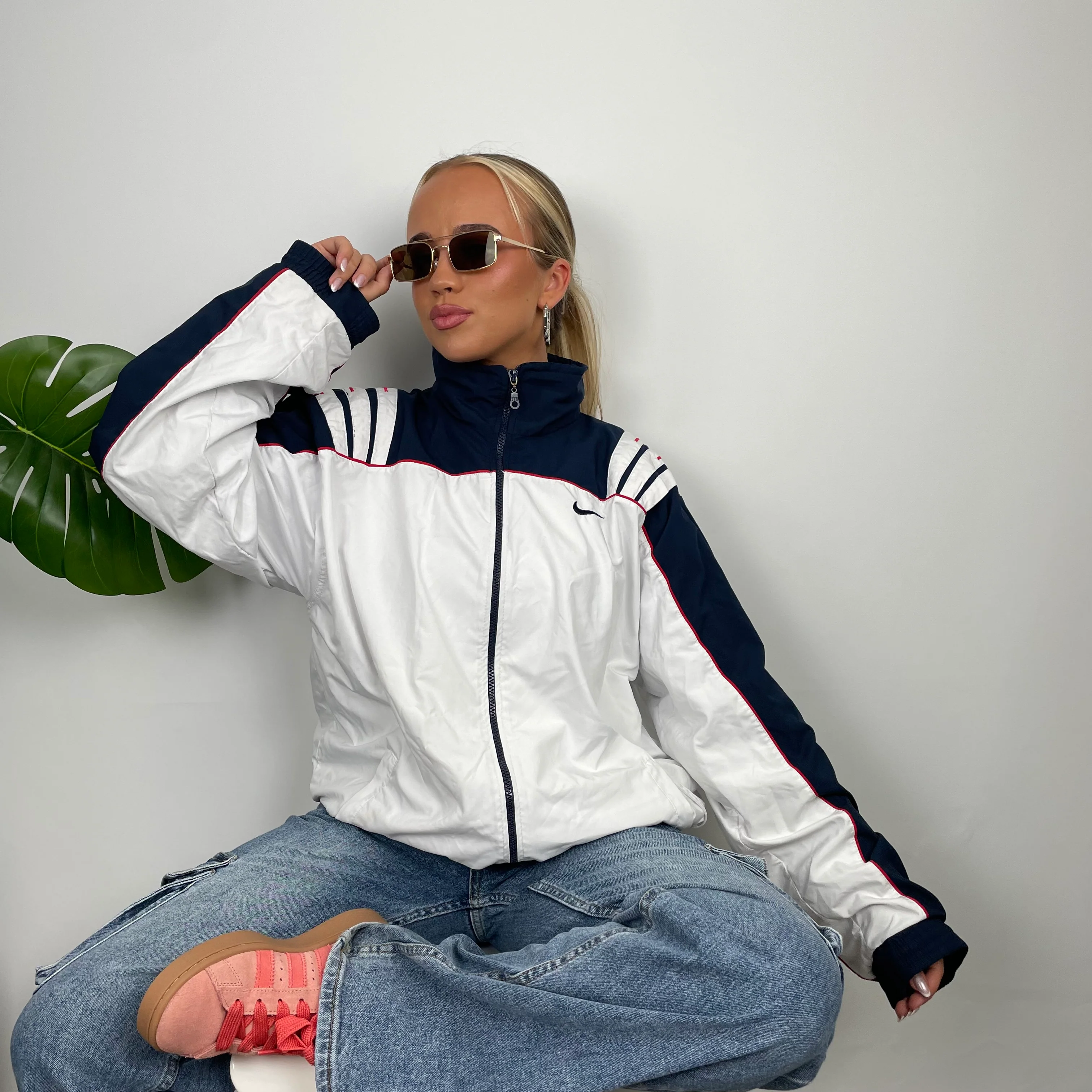 Nike White Embroidered Swoosh Windbreaker Jacket (L) - Image 7
