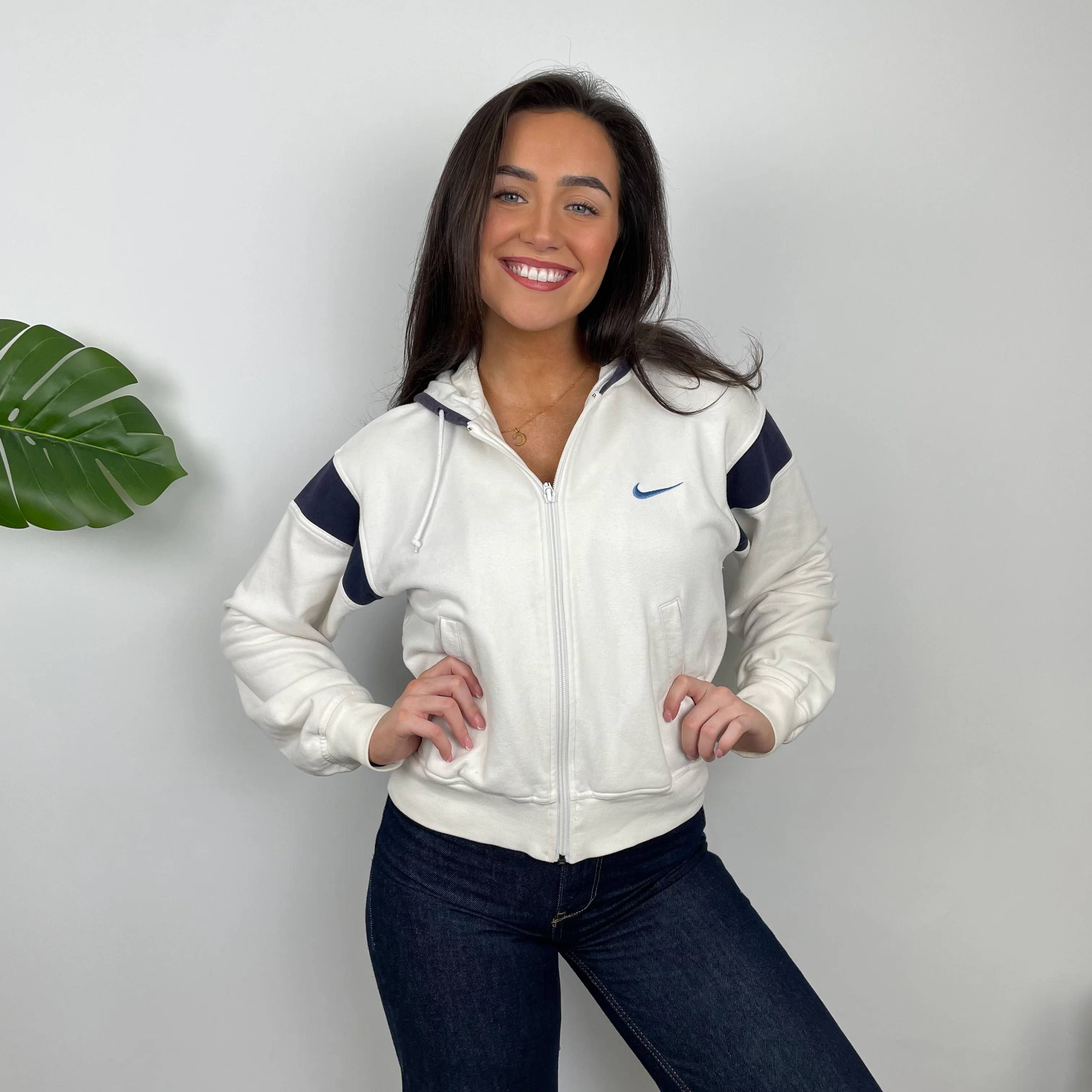 Nike White Embroidered Swoosh Zip Up Hoodie (S) - Image 2