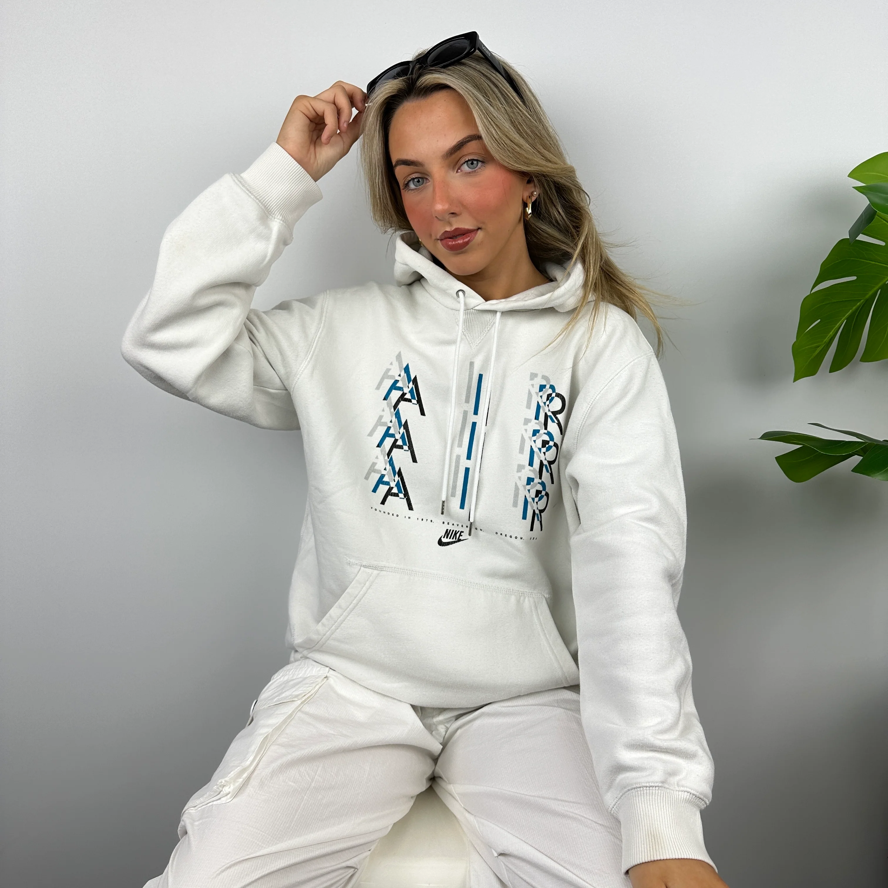 Nike White Spell Out Hoodie (M) - Image 3