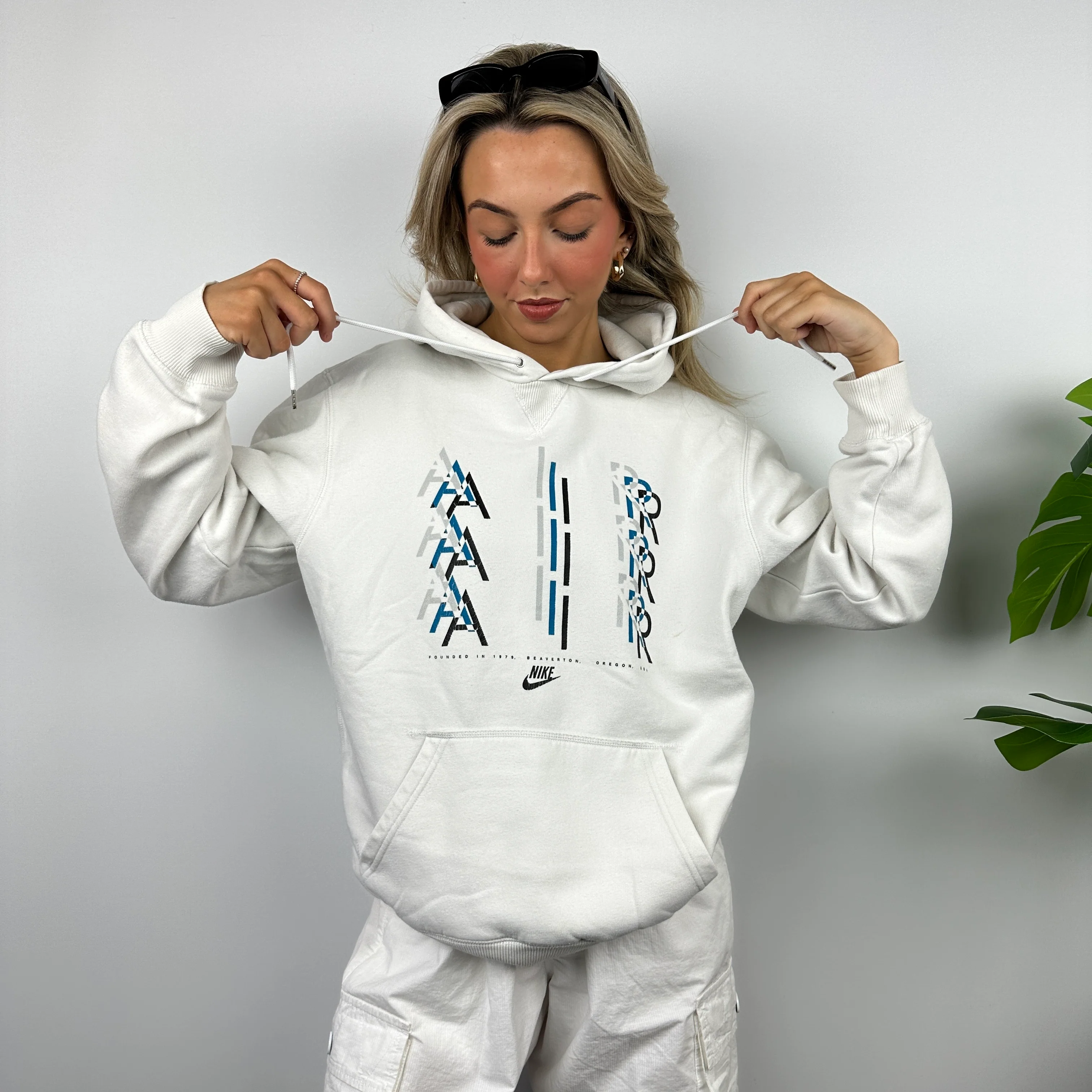 Nike White Spell Out Hoodie (M) - Image 5