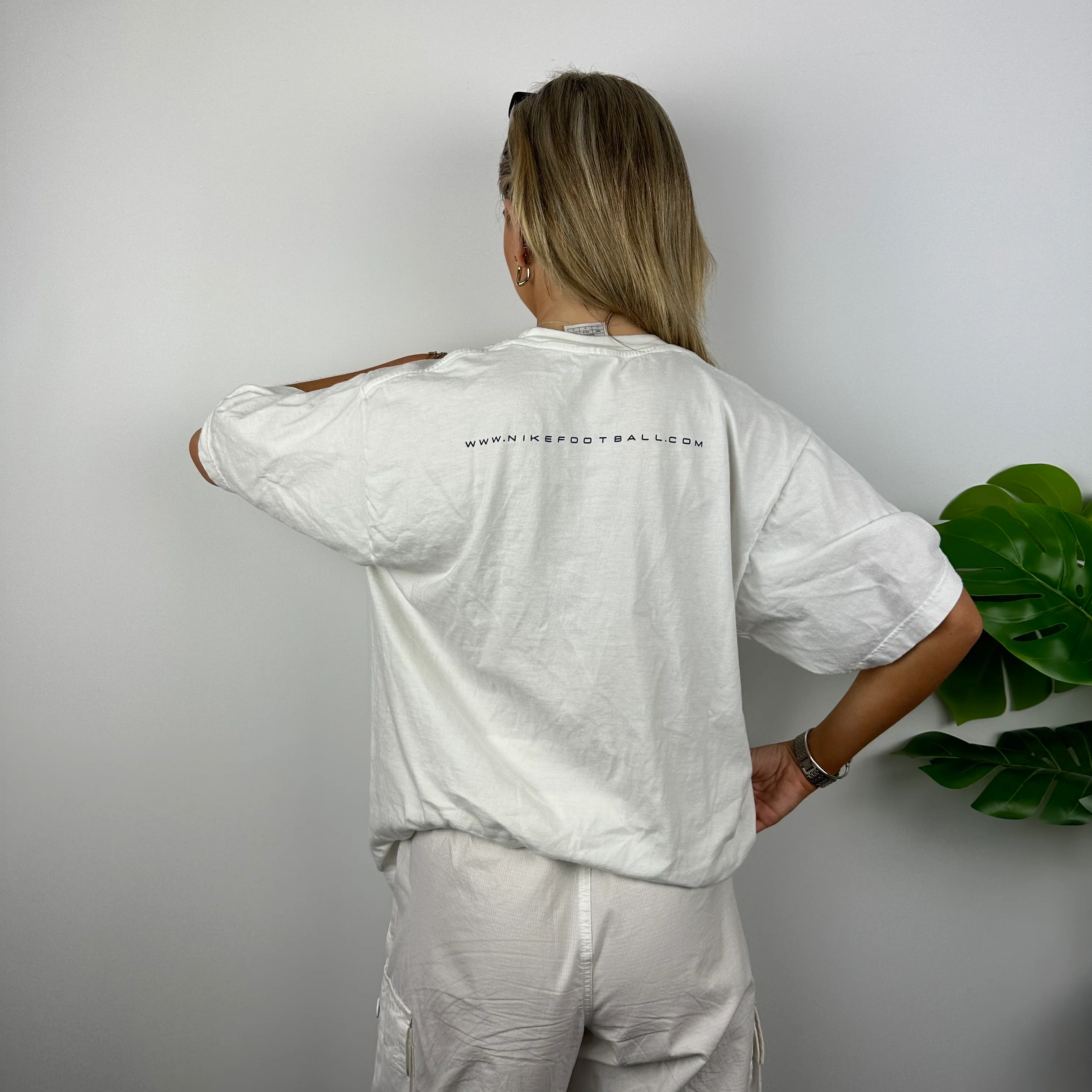Nike White Spell Out T Shirt (L) - Image 4