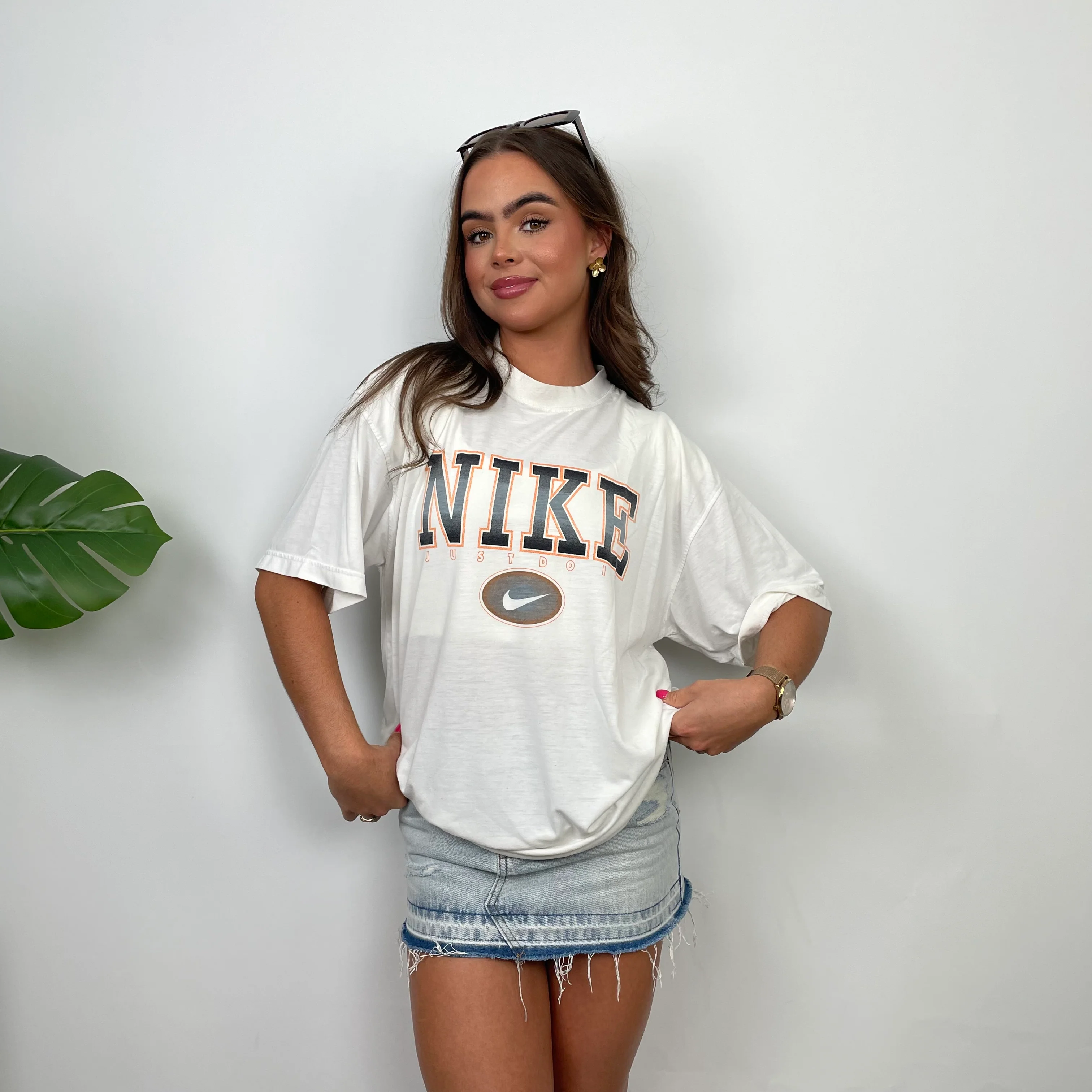 Nike White Spell Out T Shirt (L) - Image 4