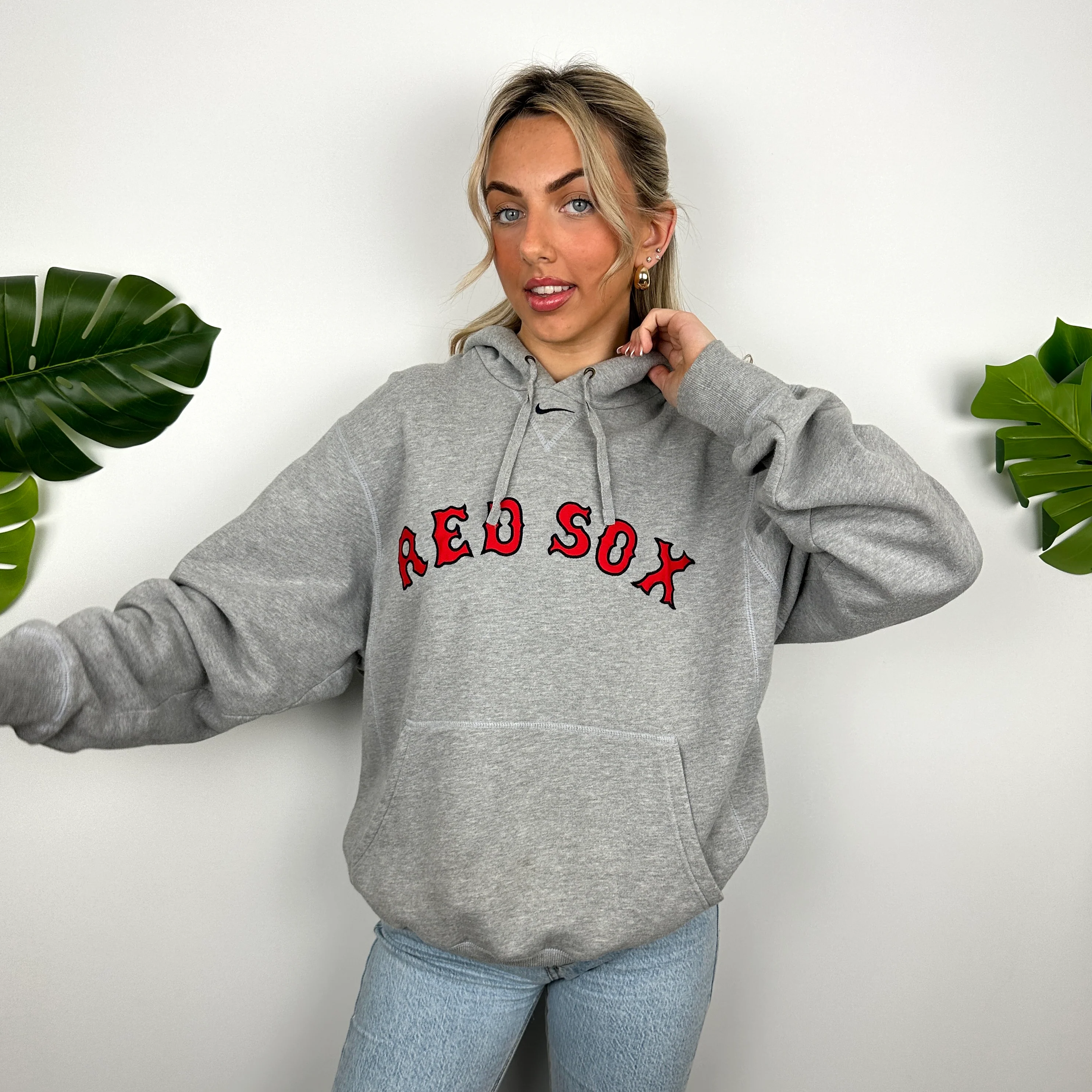 Nike X Boston Red Sox Grey Embroidered Spell Out Hoodie (M) - Image 4