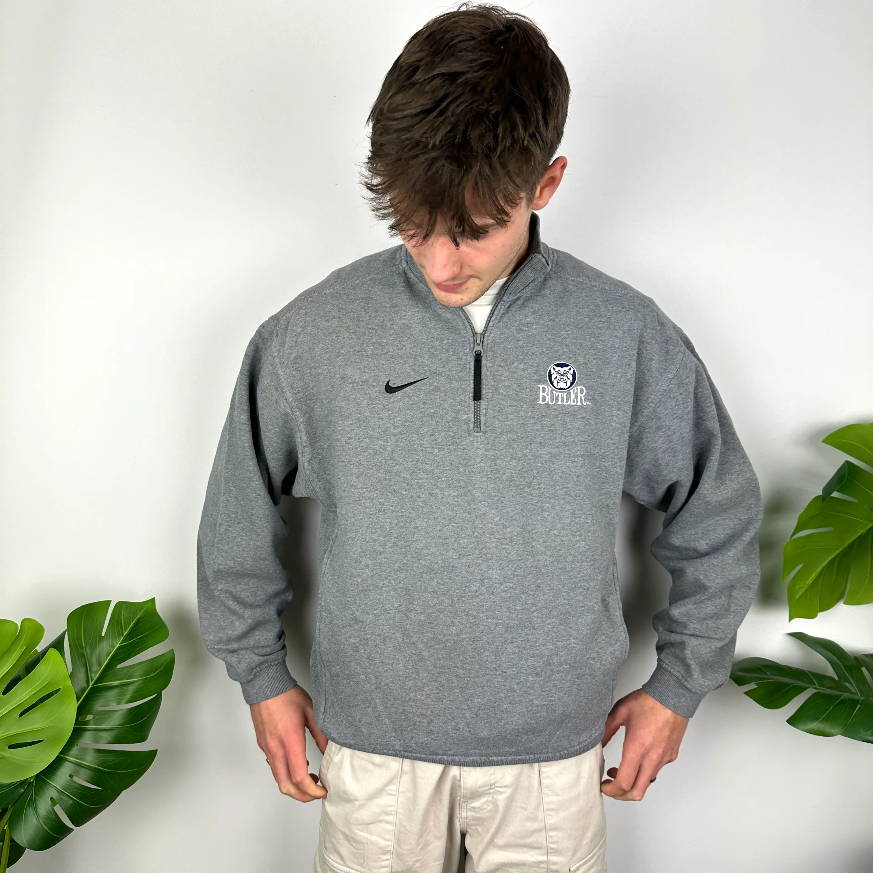 Nike X Butler University Bulldogs Grey Embroidered Spell Out Quarter Zip Sweatshirt (M) - Image 2