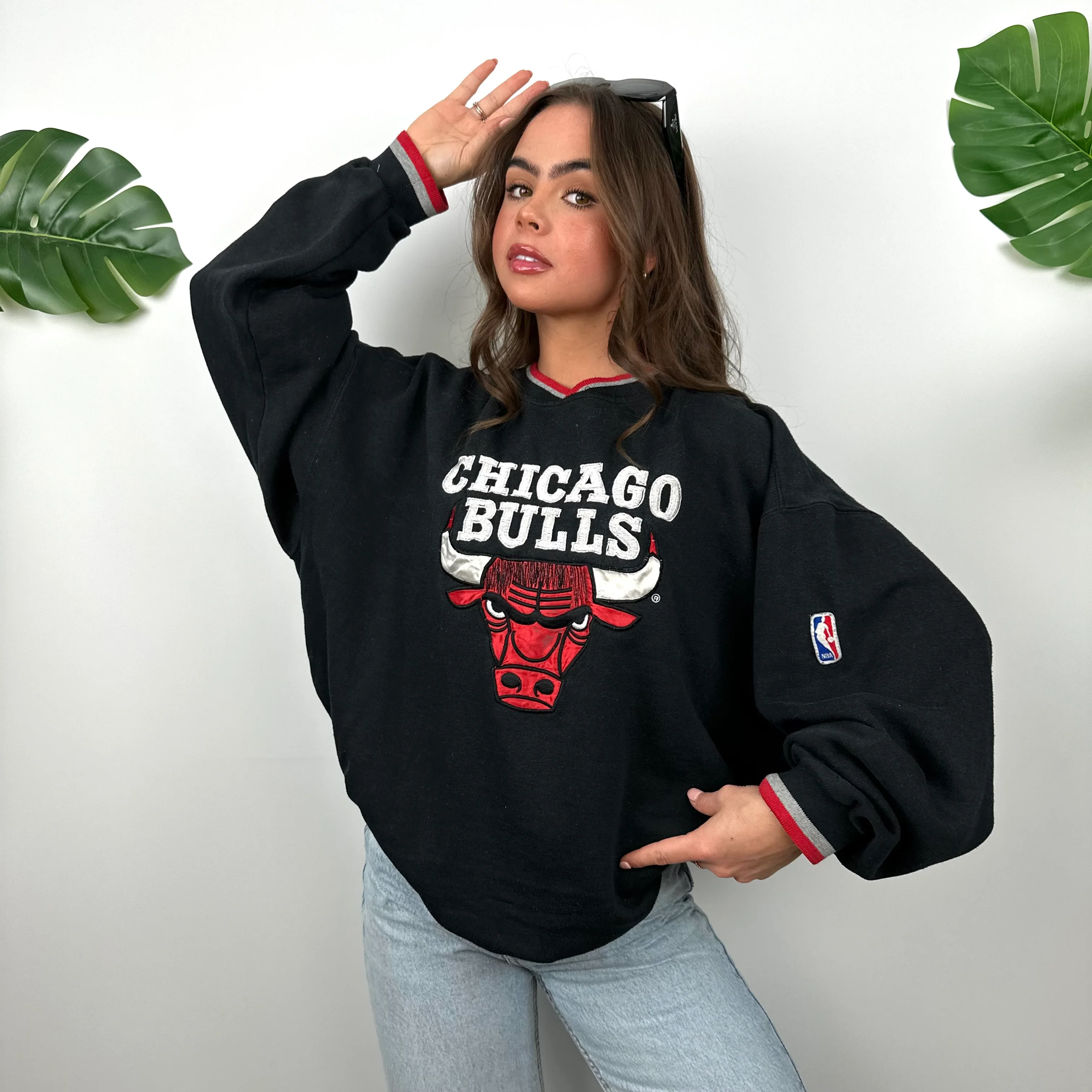 Chicago Bulls RARE Black Embroidered Spell Out Sweatshirt (M) - Image 2