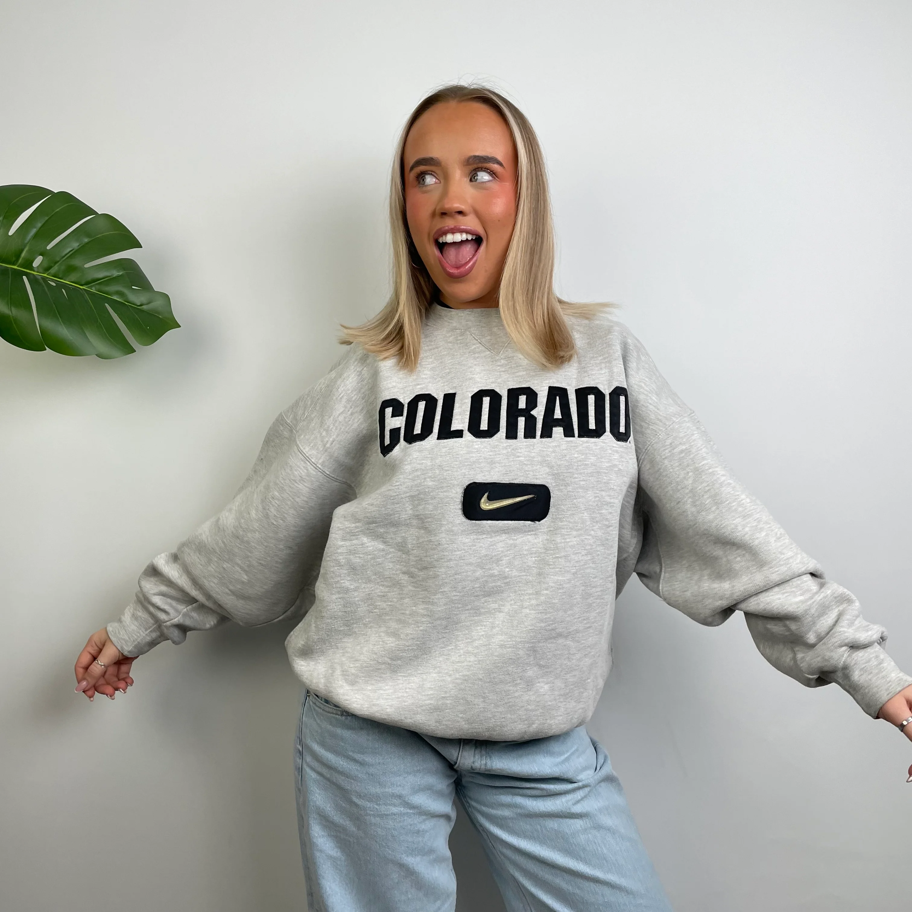 Nike x Colorado RARE Grey Embroidered Spell Out Sweatshirt (L) - Image 8