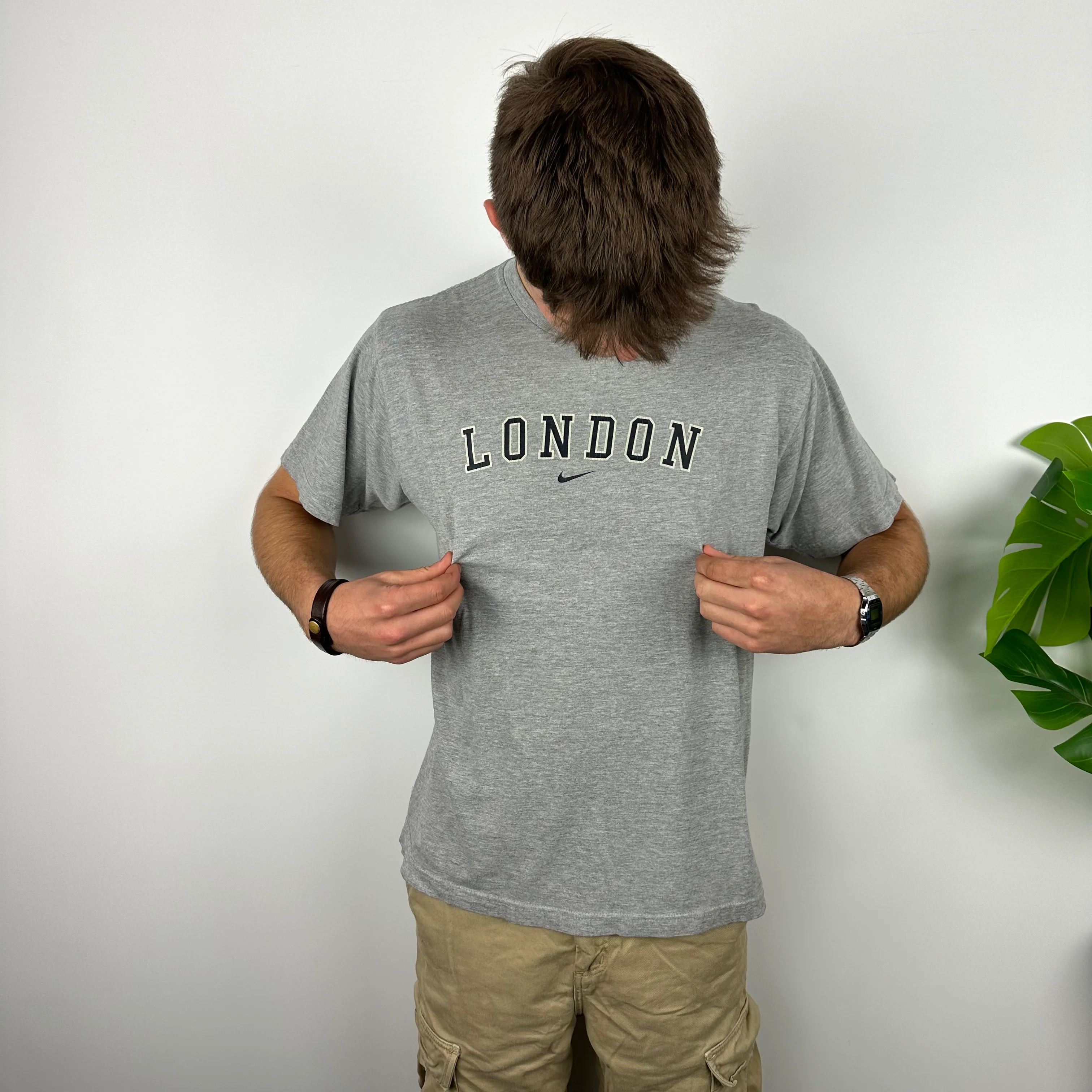Nike x London RARE Grey Spell Out T Shirt (M) - Image 4