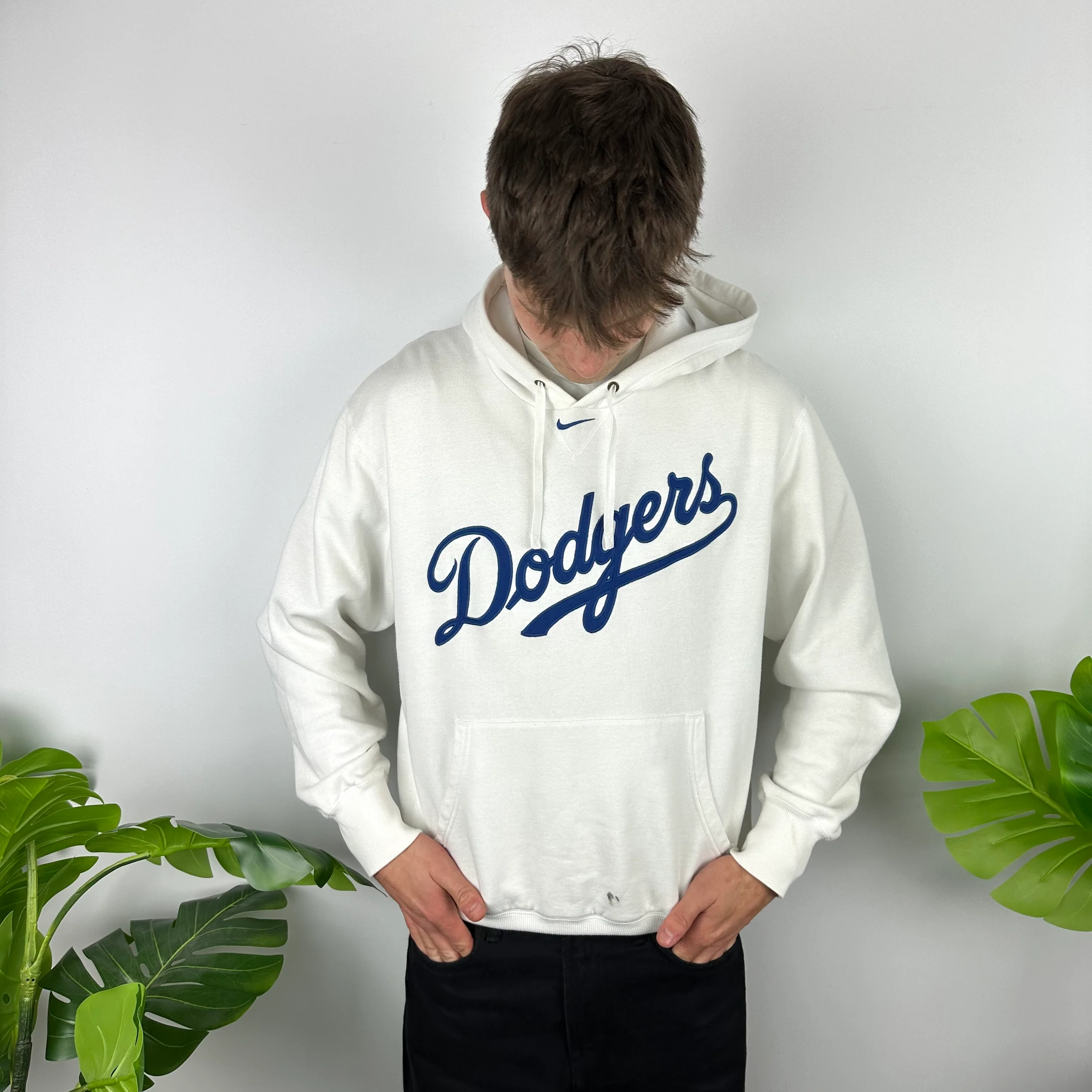 Nike X Los Angeles Dodgers White Embroidered Spell Out Hoodie (M) - Image 2