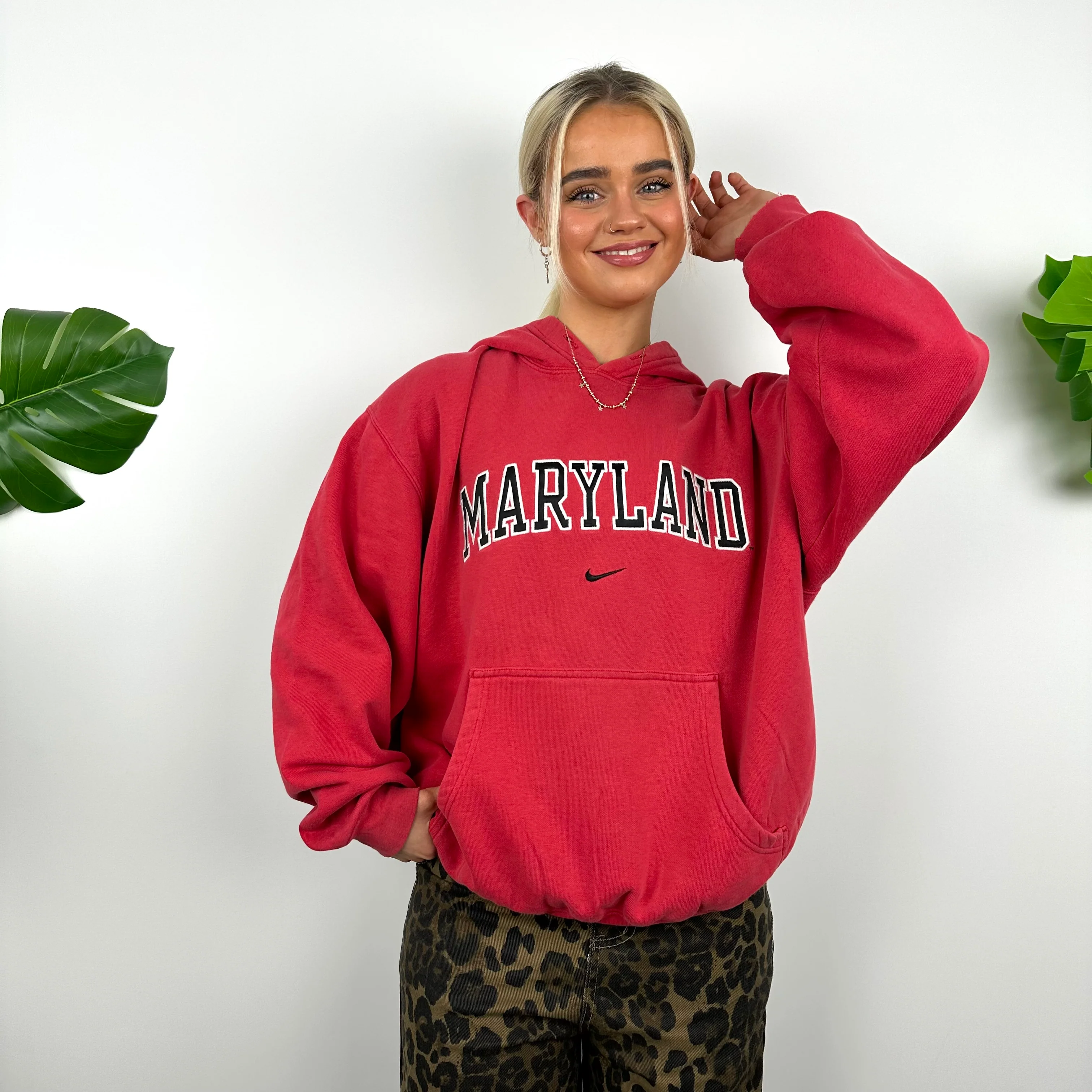 Nike x Maryland Red Embroidered Spell Out Hoodie (M) - Image 2