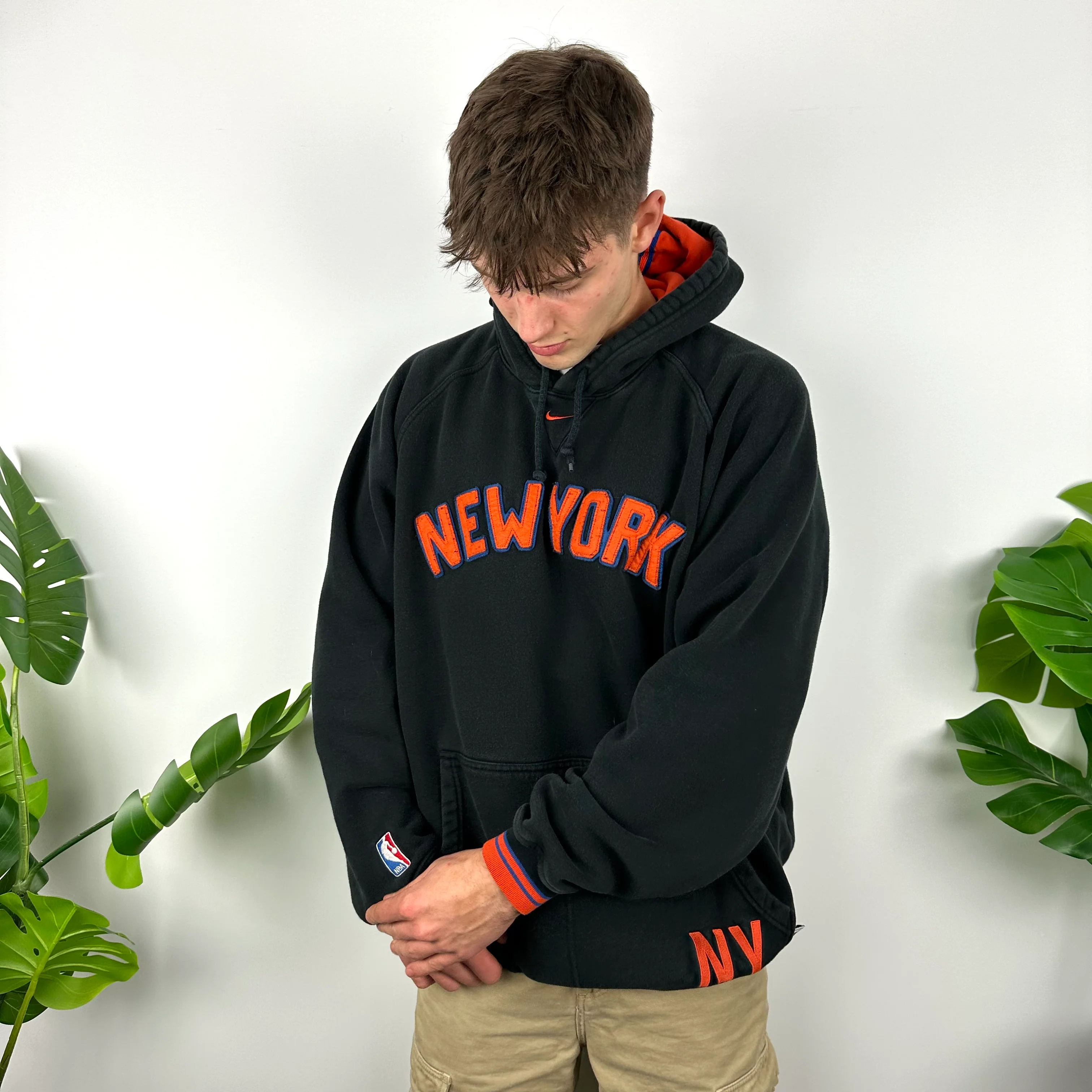 Nike x New York Knicks Black Embroidered Spell Out Hoodie (XL) - Image 2