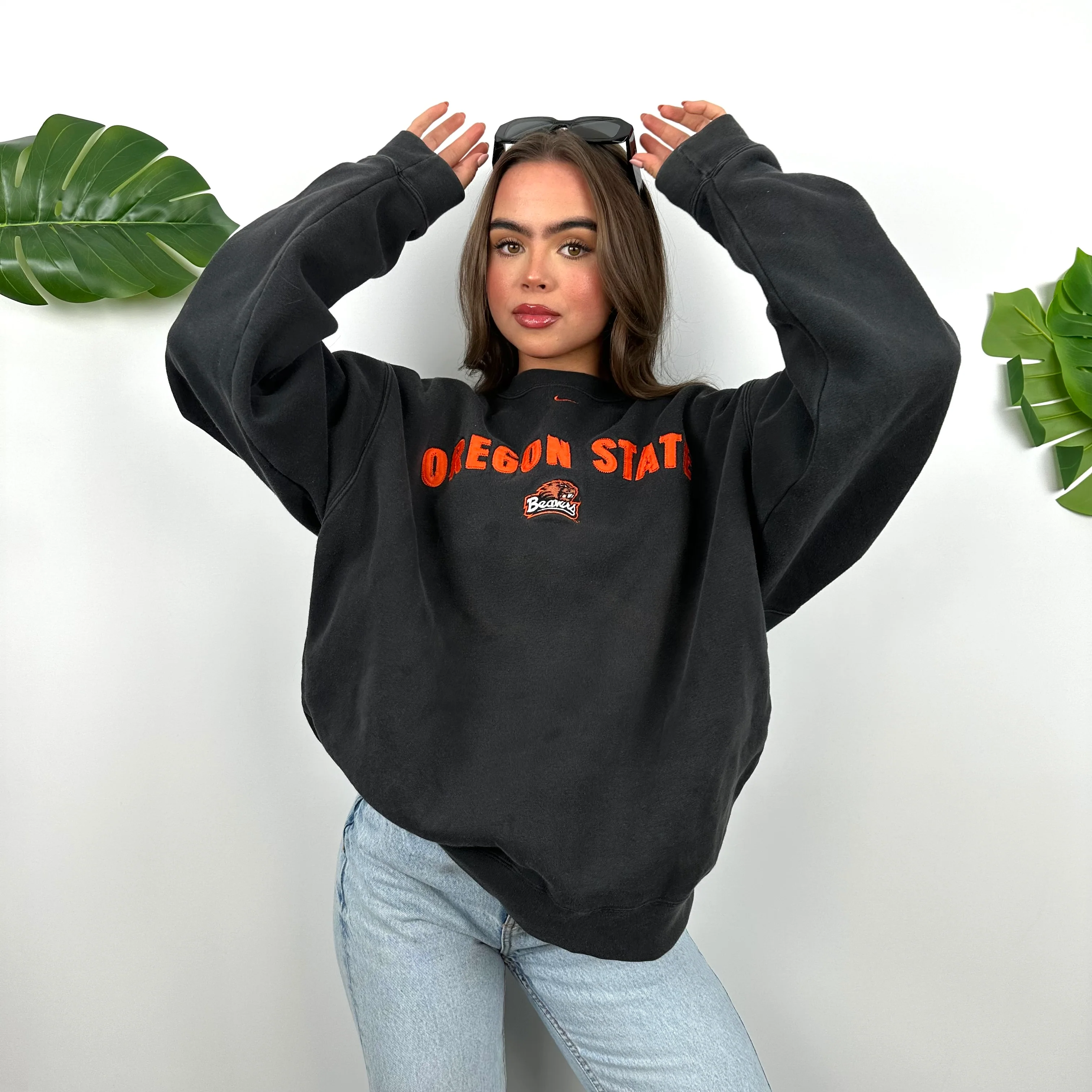 Nike x Oregon State Black Embroidered Spell Out Sweatshirt (L) - Image 4