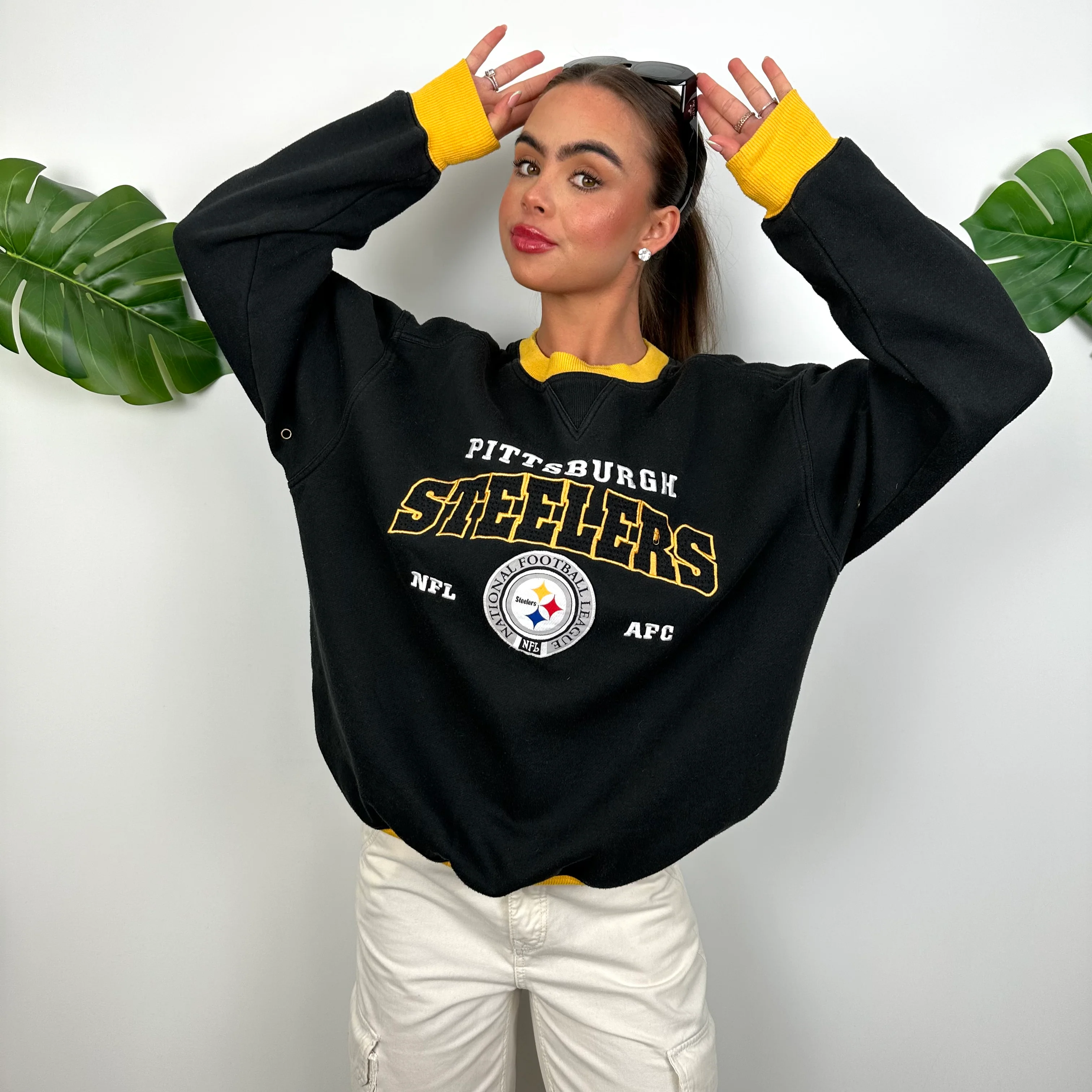 NFL Pittsburgh Steelers Black Embroidered Spell Out Sweatshirt (M) - Image 2