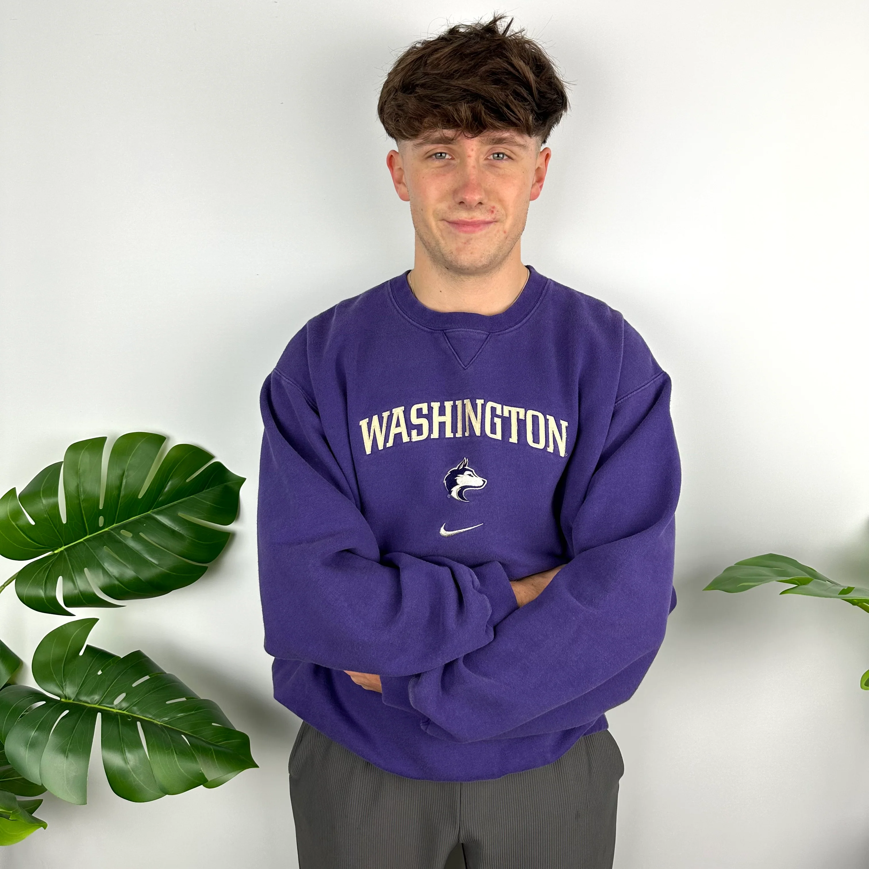 Nike x Washington Purple Embroidered Spell Out Sweatshirt (L) - Image 3