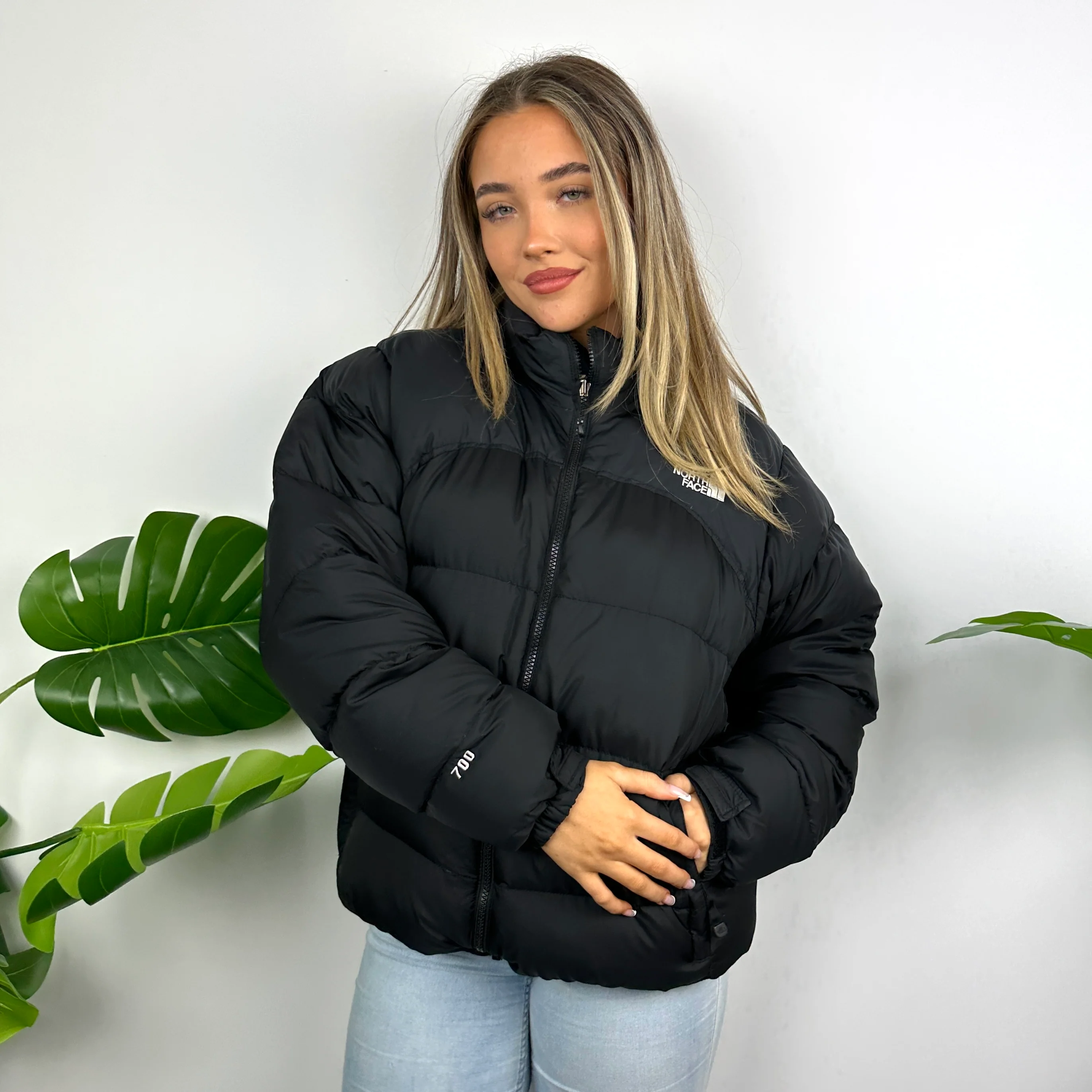 North Face Black Nupste 700 Puffer Jacket (L) - Image 5