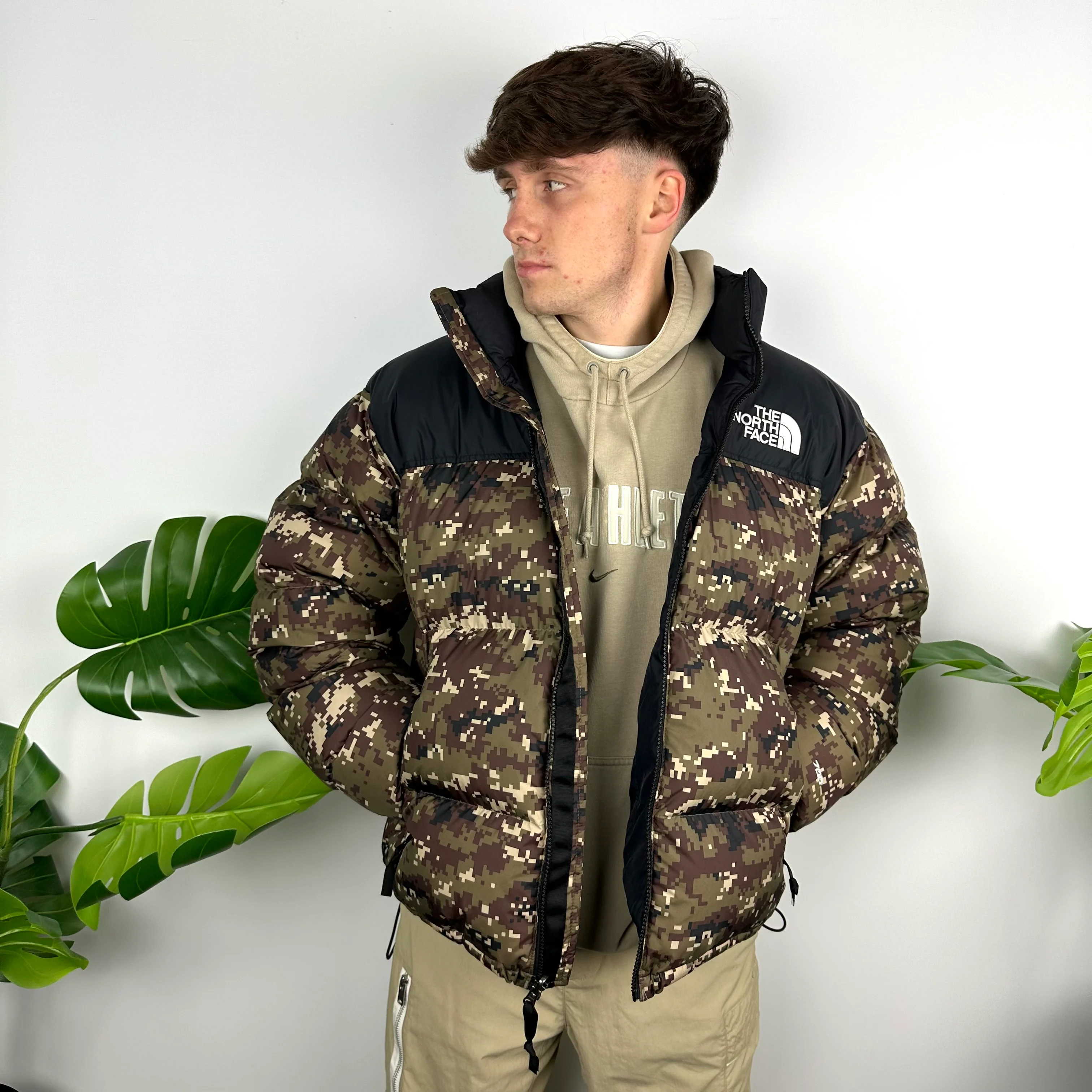 North Face Camouflage Puffer Jacket (L) - Image 5
