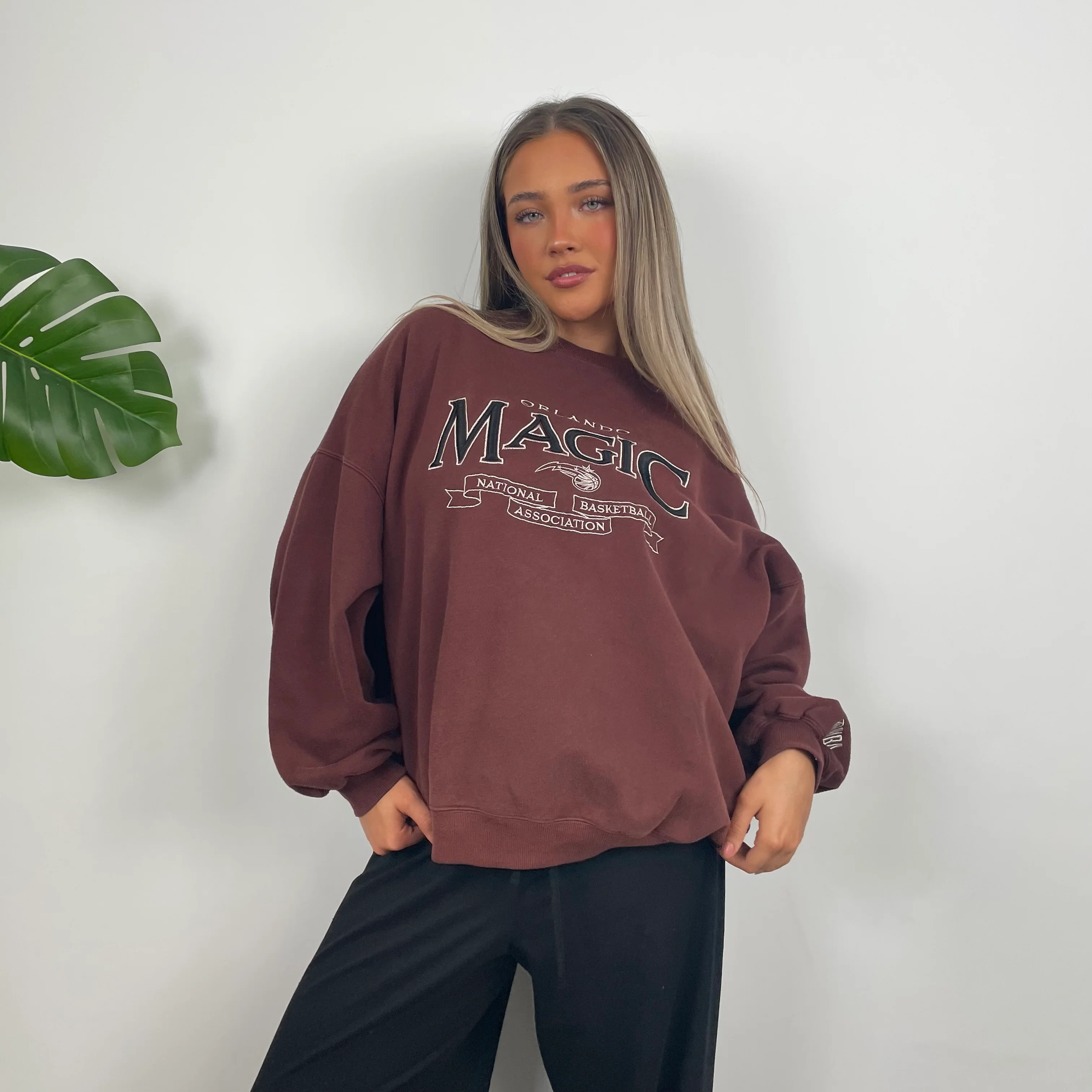 Orlando Magic NBA RARE Maroon Spell Out Sweatshirt (M) - Image 3