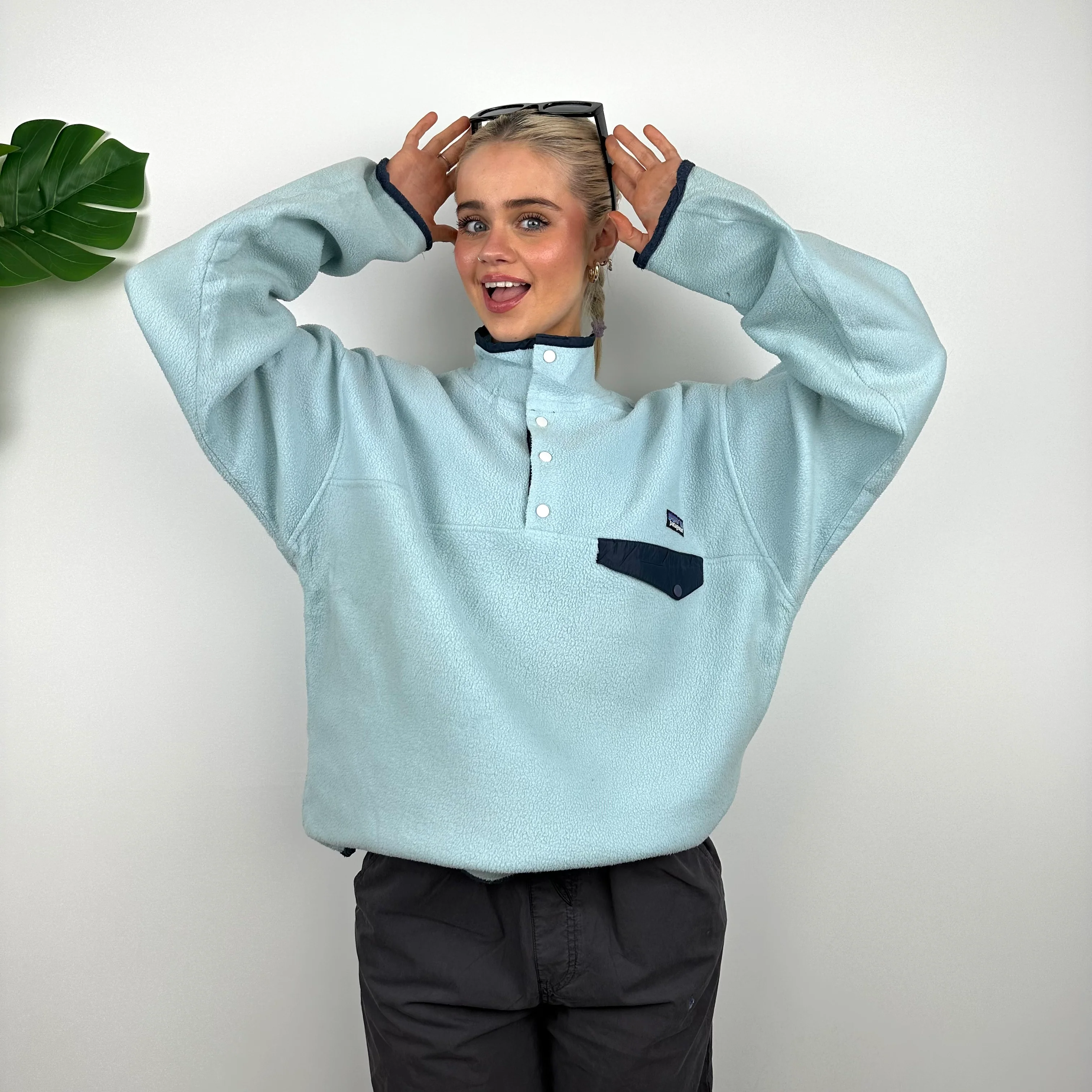 Patagonia Baby Blue Embroidered Spell Out Teddy Bear Fleece Button Sweatshirt (L) - Image 4