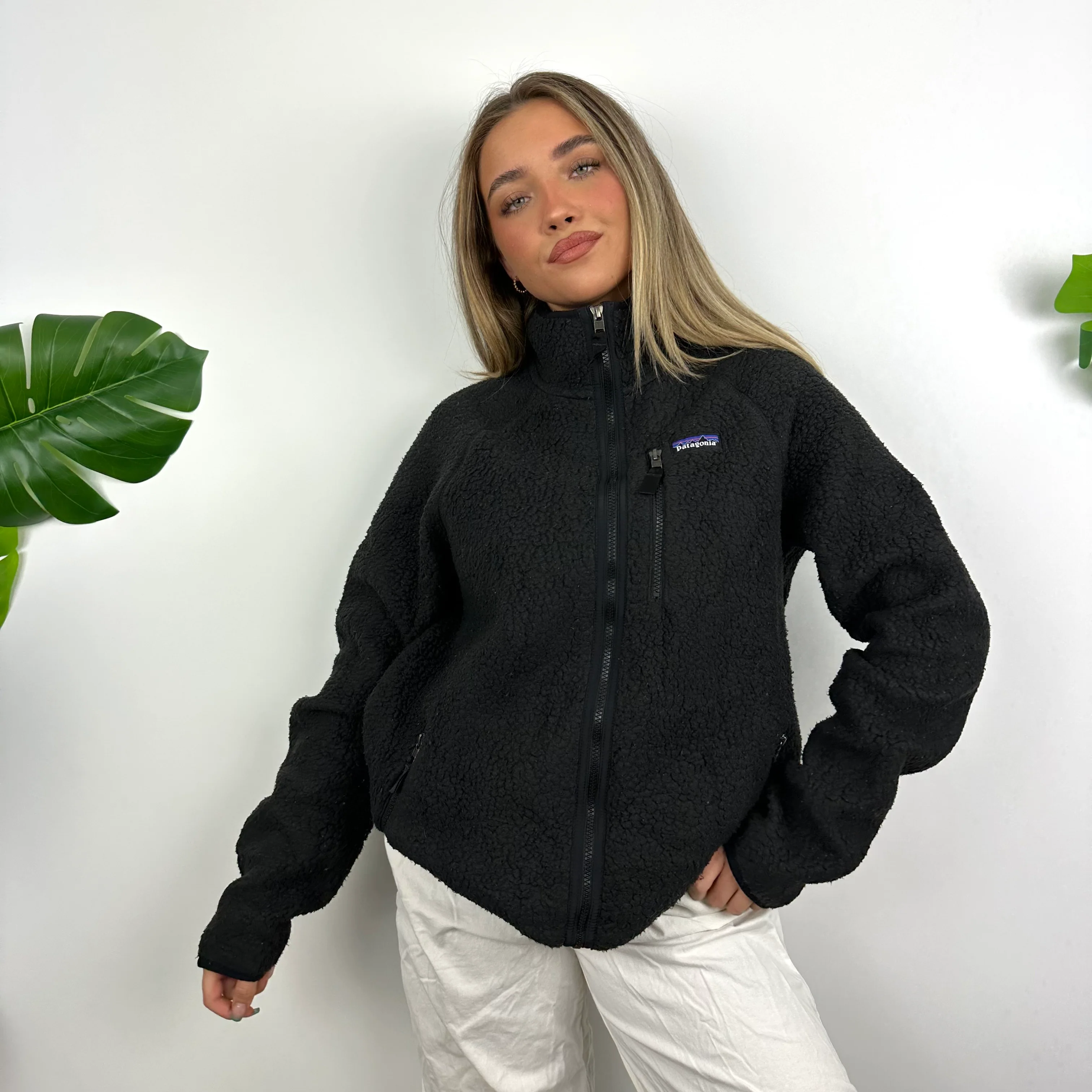 Patagonia Black Embroidered Spell Out Teddy Bear Fleece Sherpa Jacket (L) - Image 7