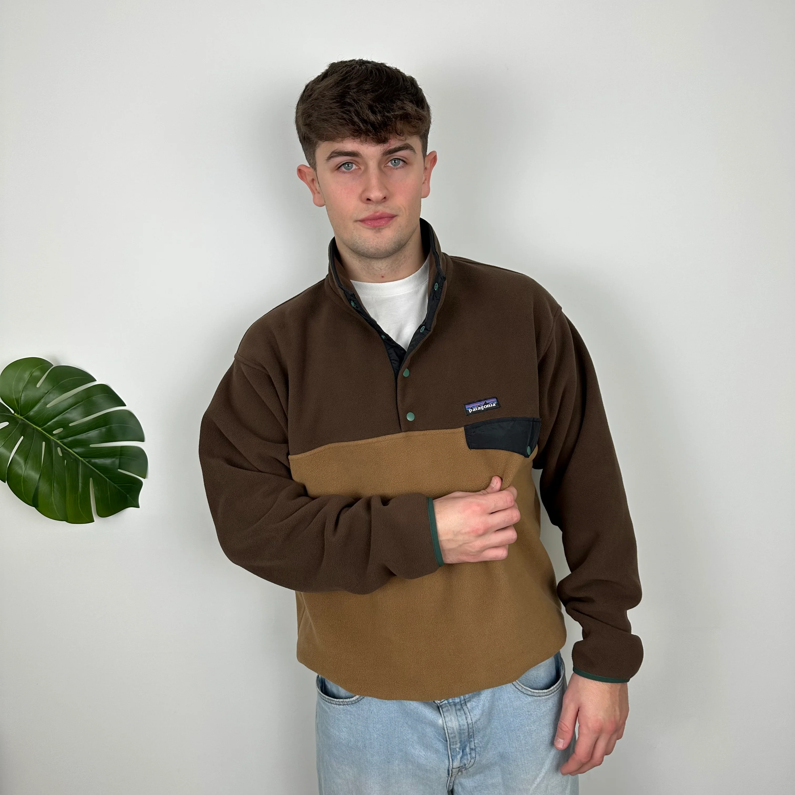 Patagonia Brown Embroidered Spell Out Teddy Bear Fleece Sweatshirt (L) - Image 2