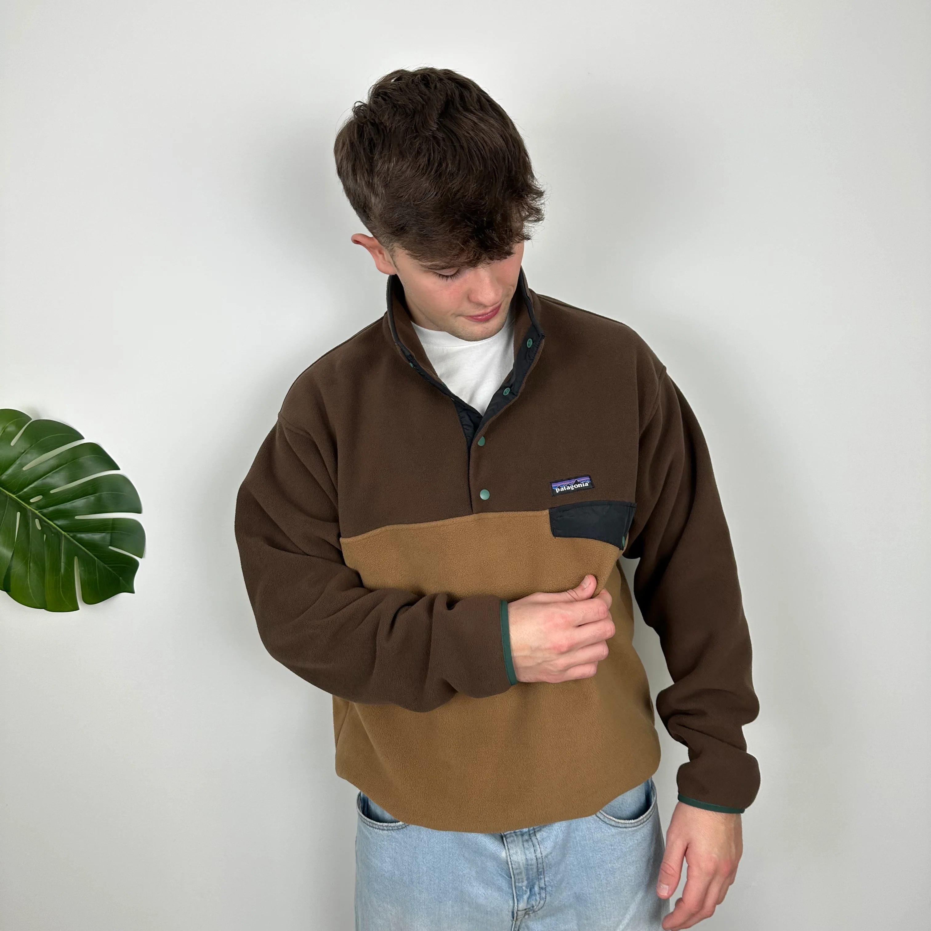Patagonia Brown Embroidered Spell Out Teddy Bear Fleece Sweatshirt (L) - Image 3
