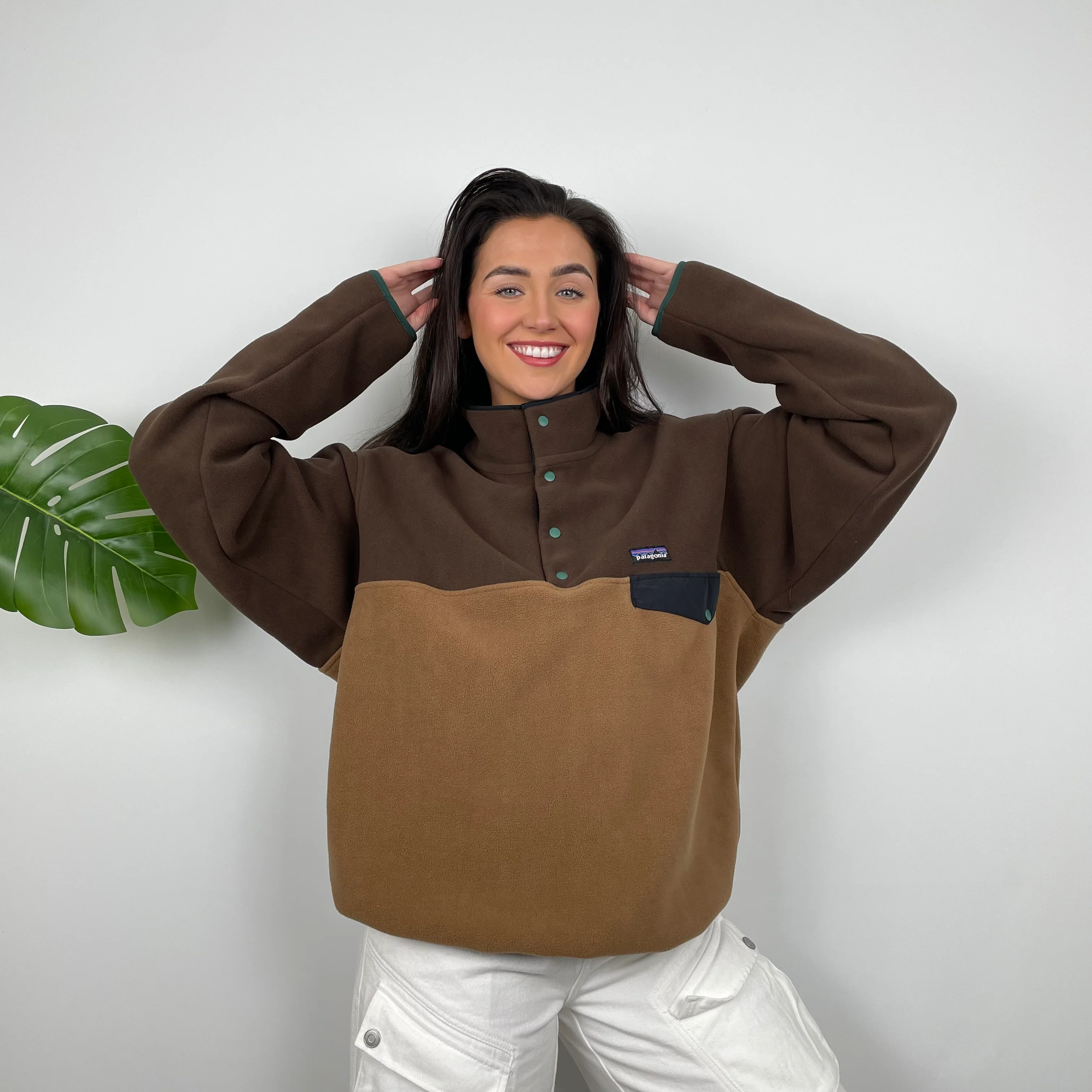Patagonia Brown Embroidered Spell Out Teddy Bear Fleece Sweatshirt (L) - Image 5