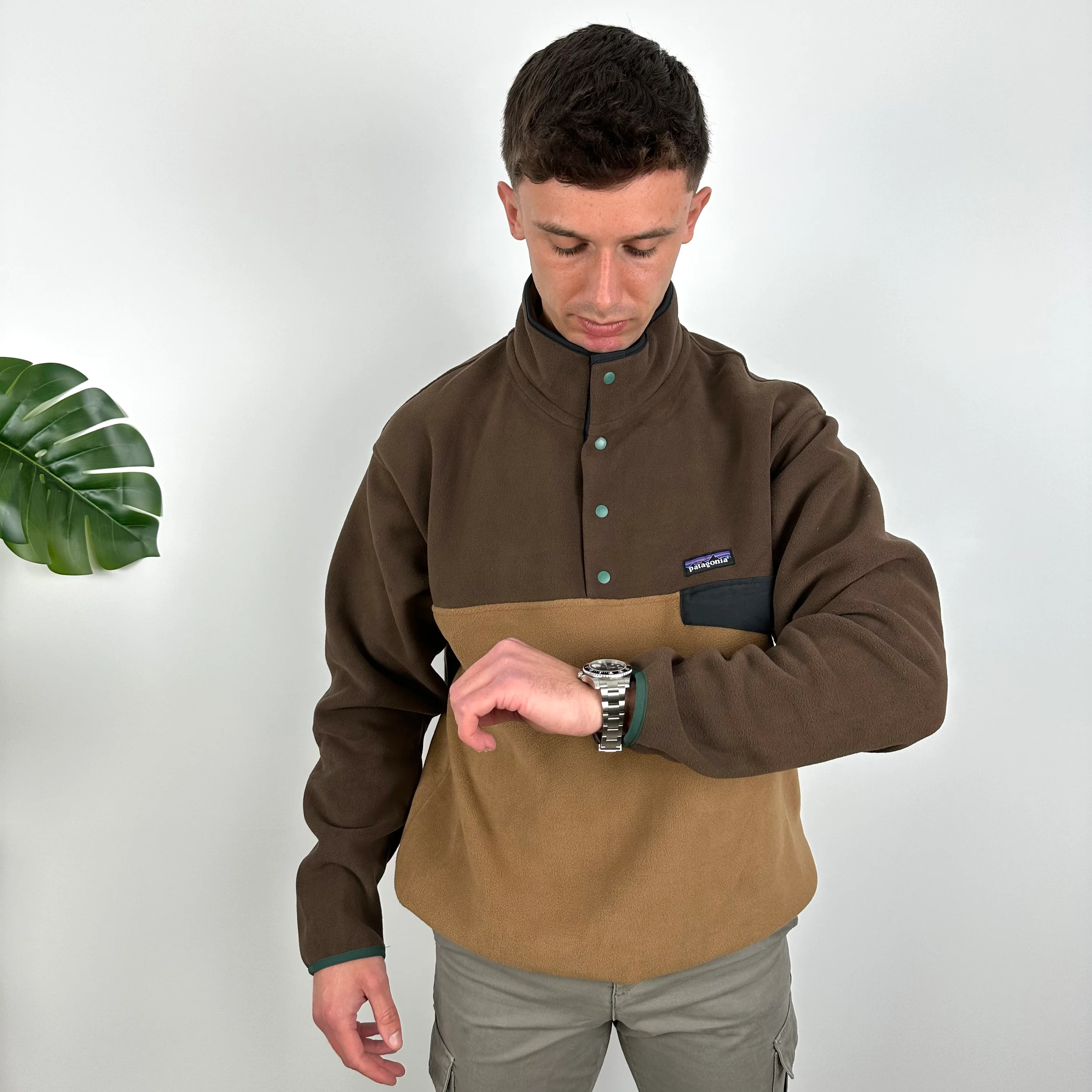Patagonia Brown Embroidered Spell Out Teddy Bear Fleece Sweatshirt (L) - Image 2