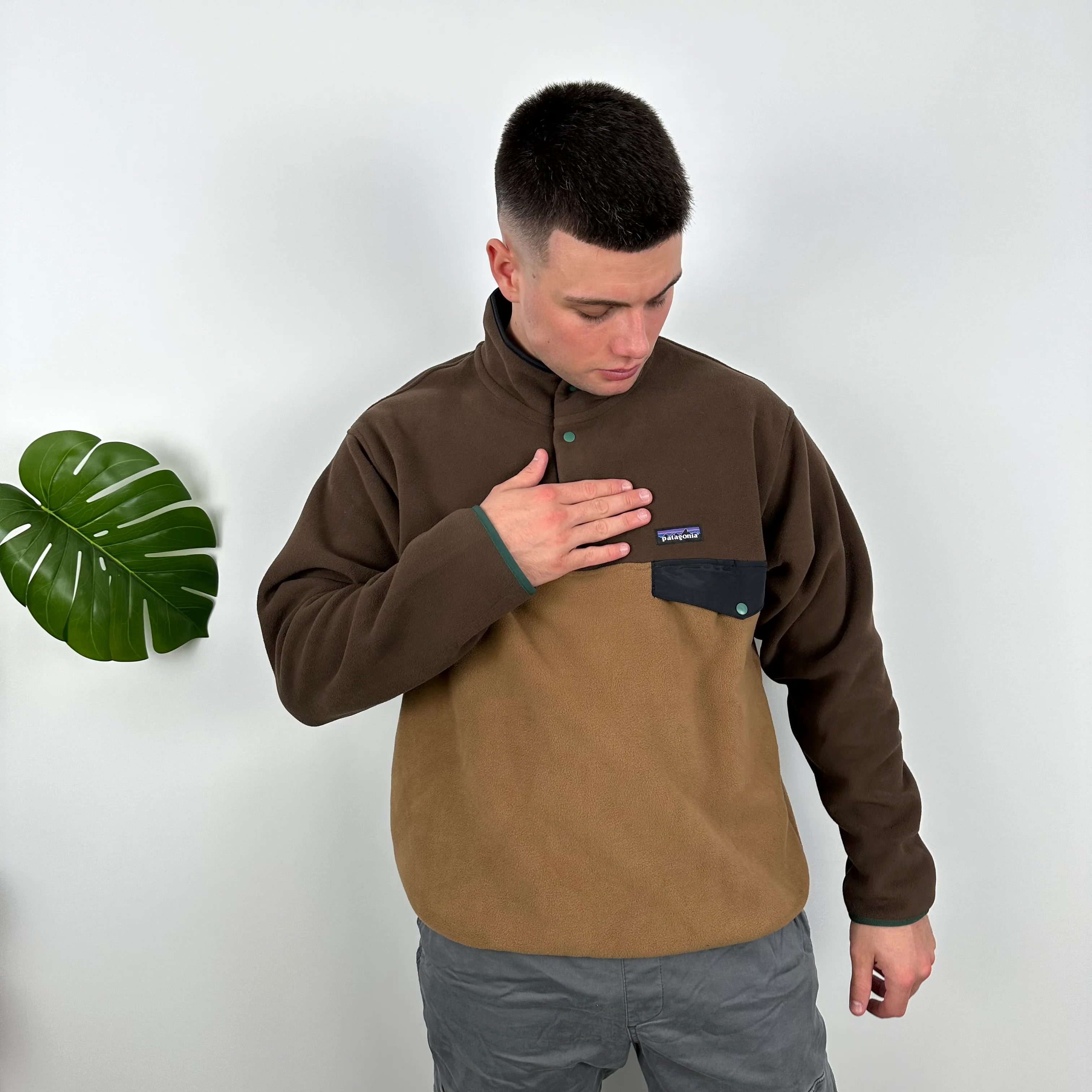 Patagonia Brown Embroidered Spell Out Teddy Bear Fleece Sweatshirt (L) - Image 2