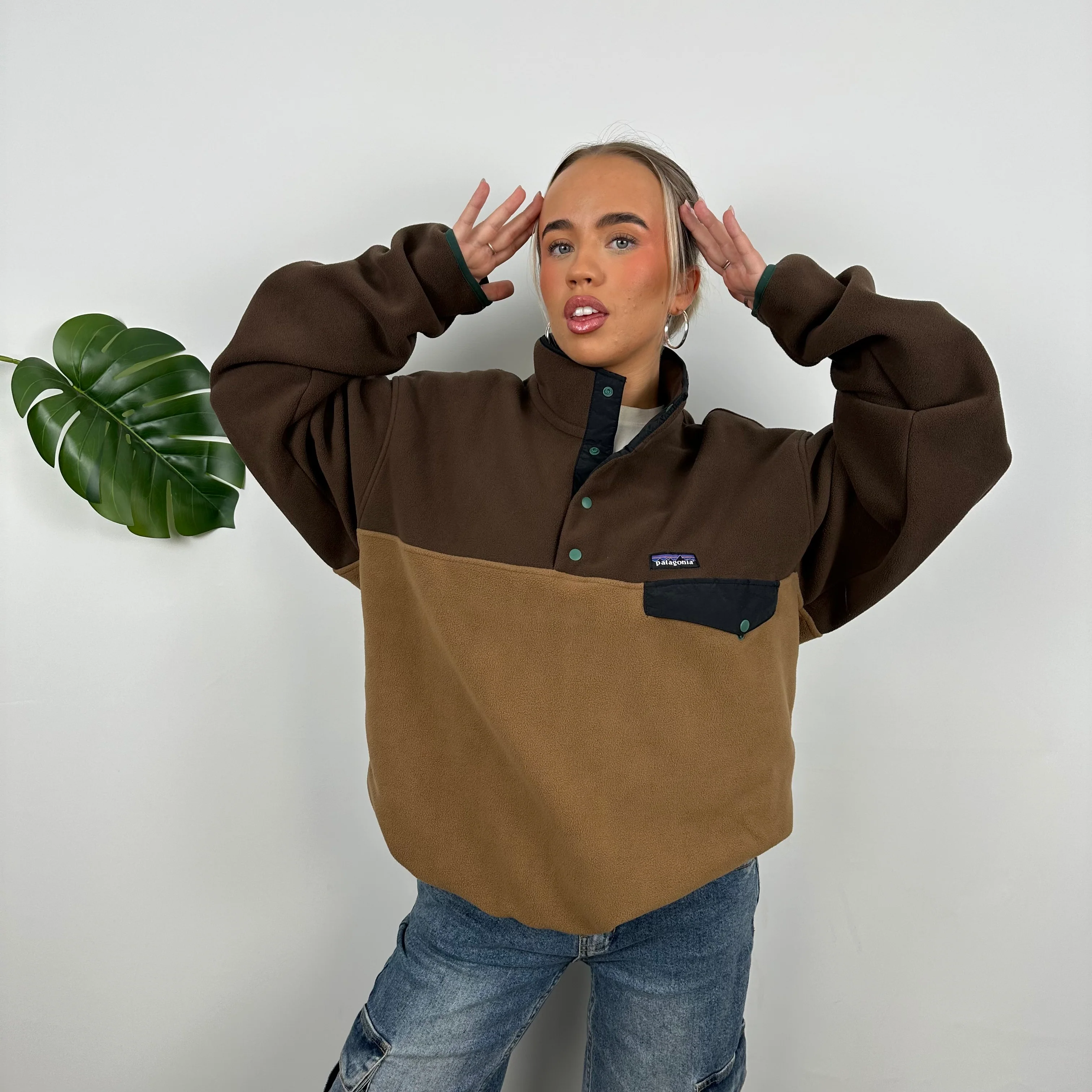 Patagonia Brown Embroidered Spell Out Teddy Bear Fleece Sweatshirt (L) - Image 5