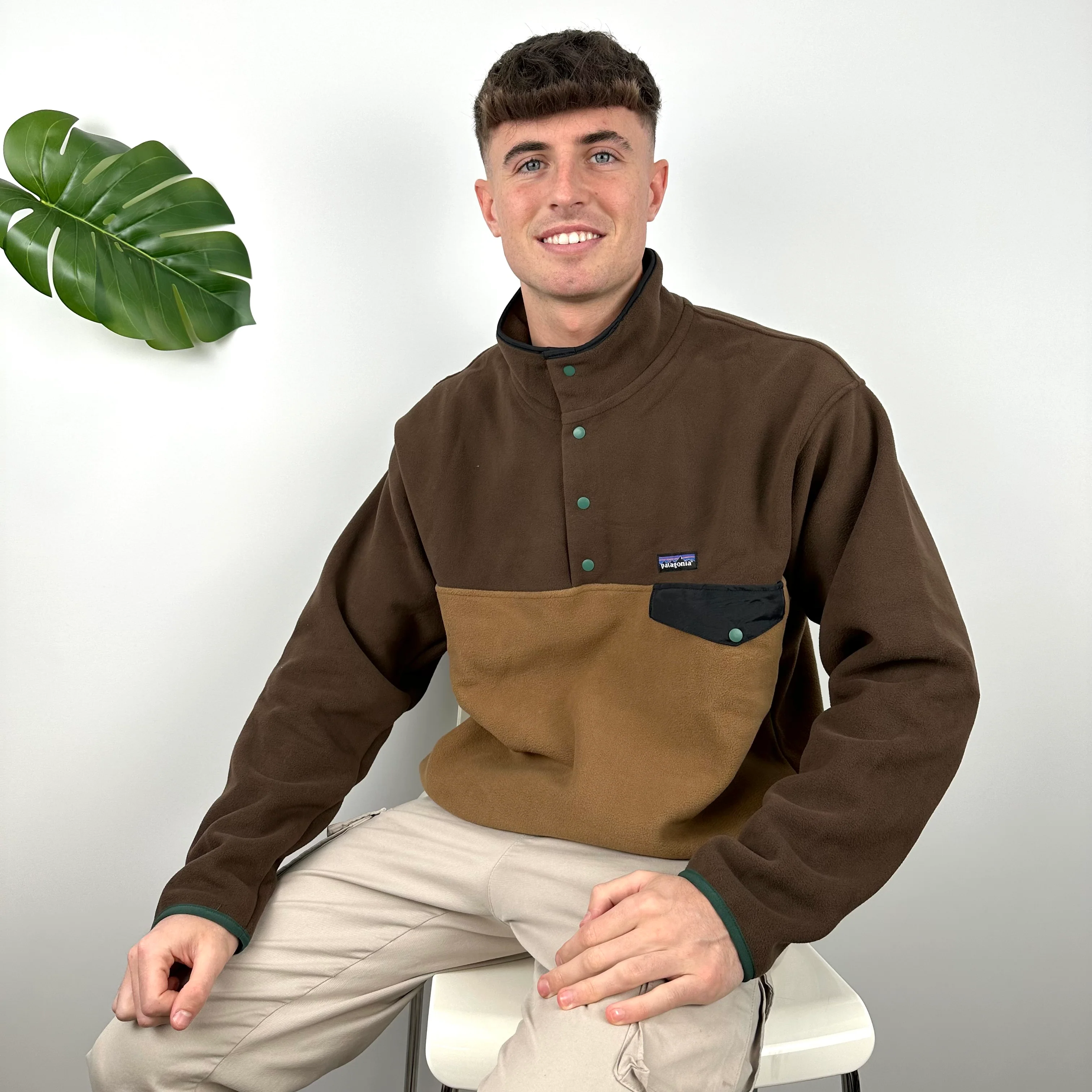Patagonia Brown Embroidered Spell Out Teddy Bear Fleece Sweatshirt (L) - Image 2