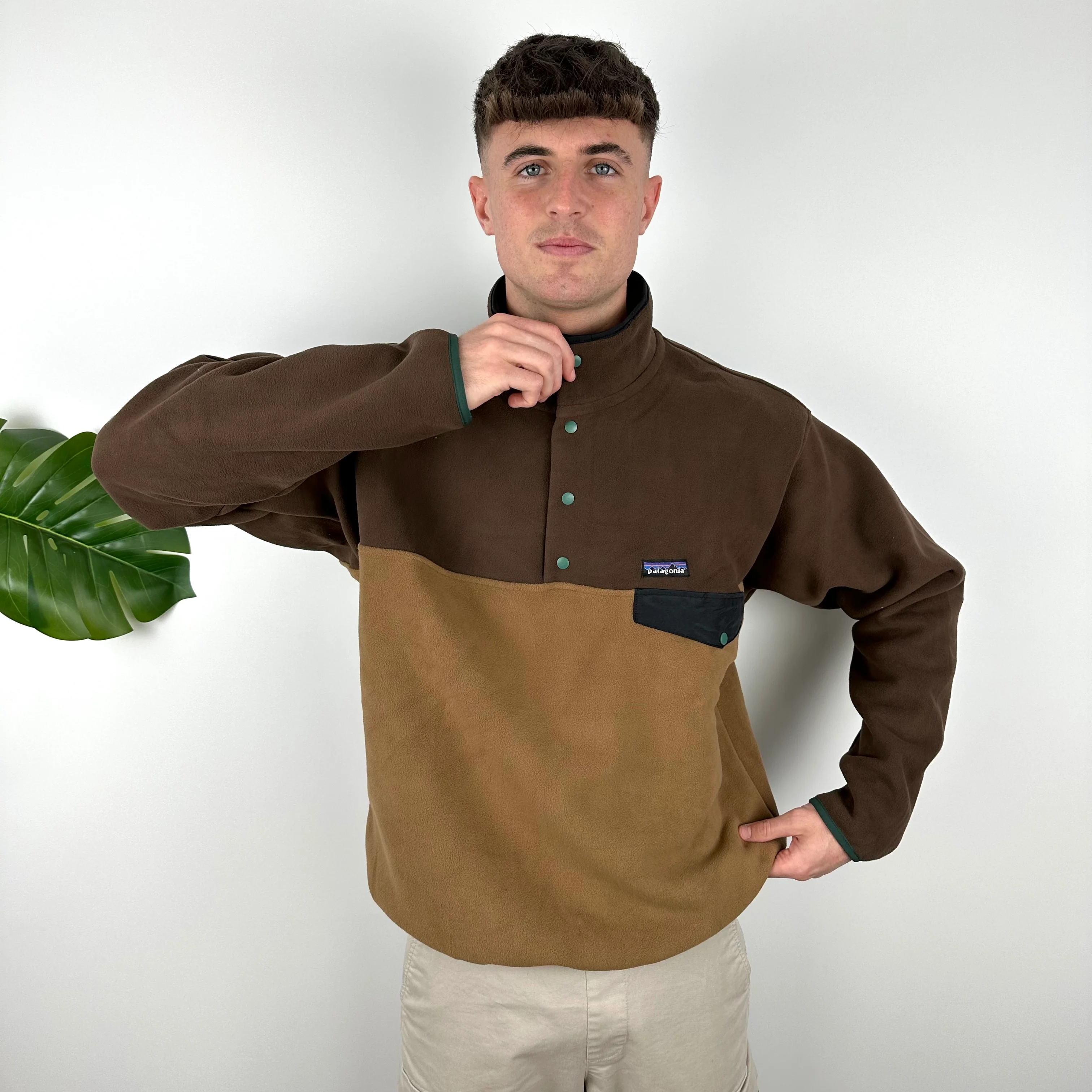 Patagonia Brown Embroidered Spell Out Teddy Bear Fleece Sweatshirt (L) - Image 3
