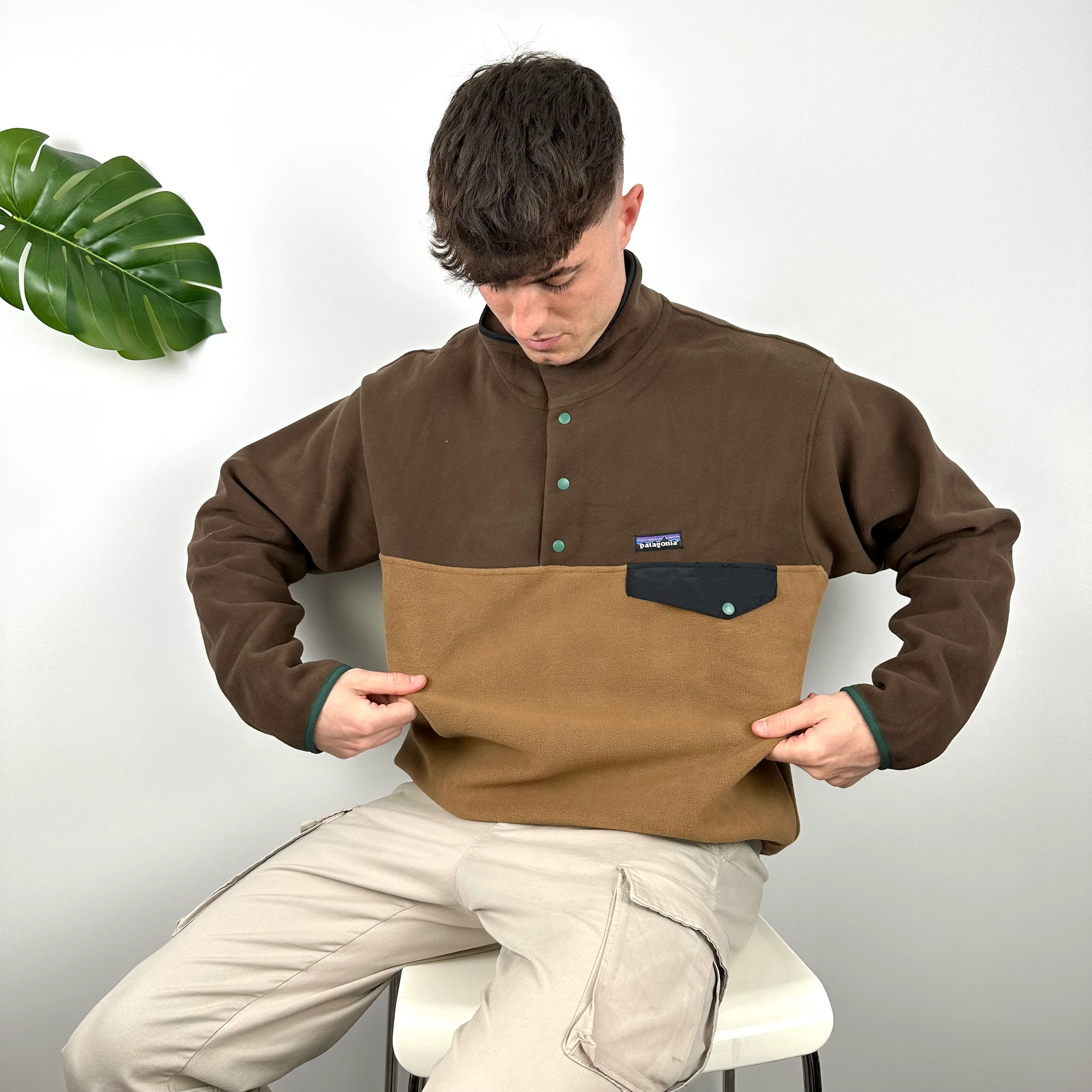 Patagonia Brown Embroidered Spell Out Teddy Bear Fleece Sweatshirt (L) - Image 8