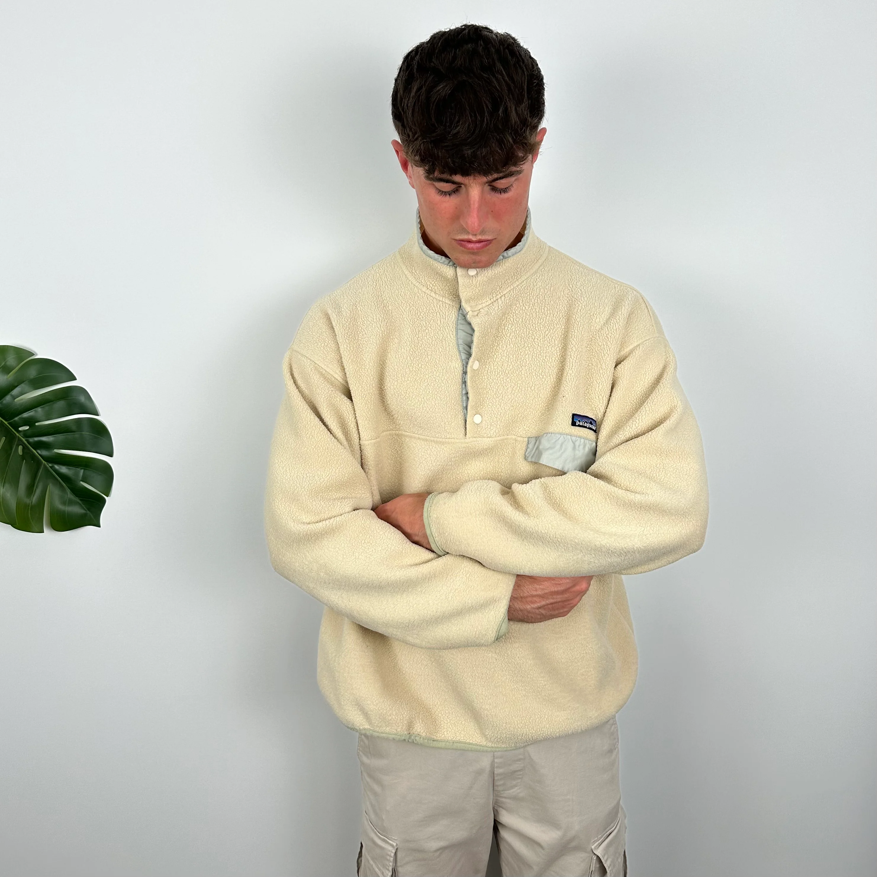 Patagonia Cream Embroidered Spell Out Teddy Bear Fleece Sweatshirt (L) - Image 2