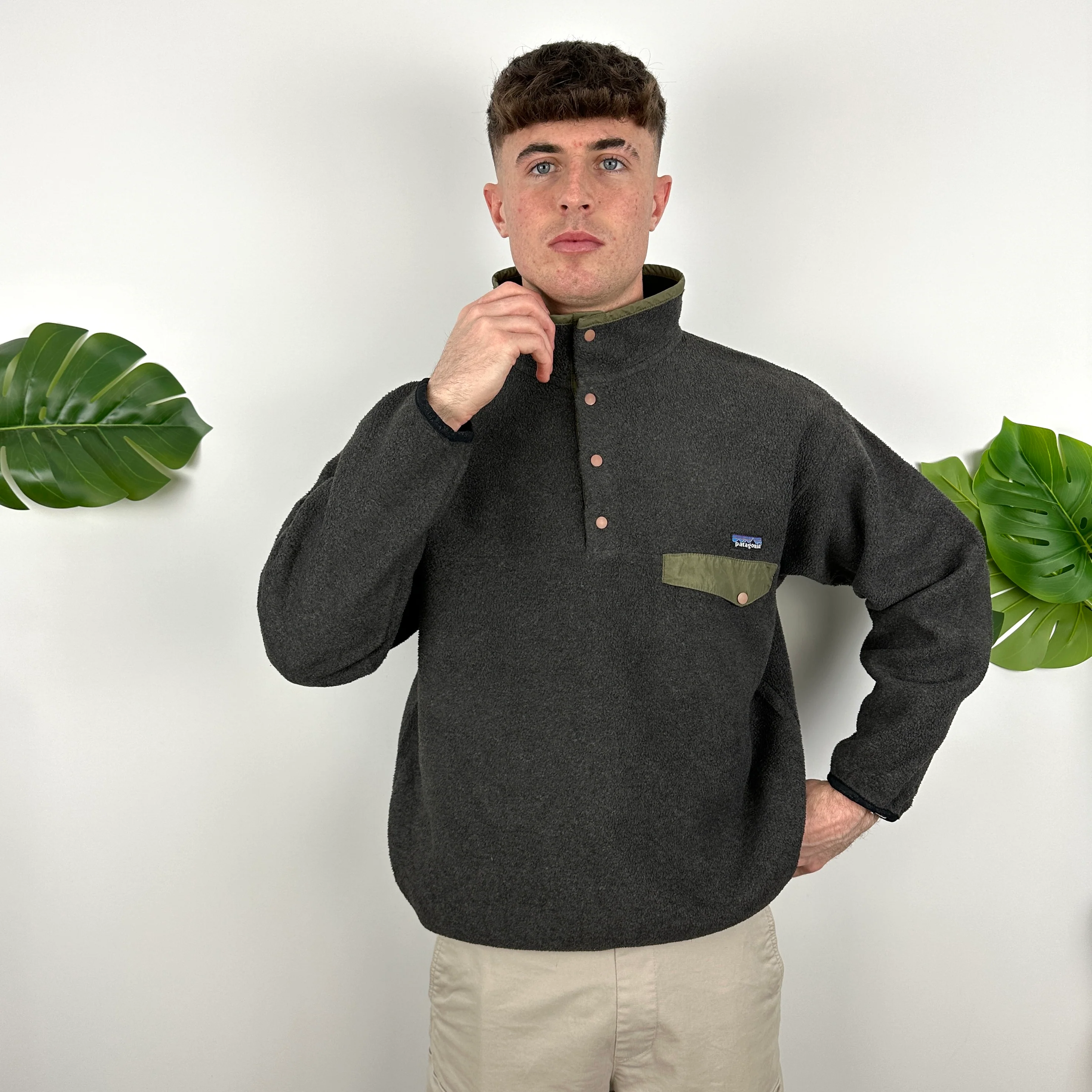 Patagonia Grey Embroidered Spell Out Teddy Bear Fleece Sweatshirt (L) - Image 3
