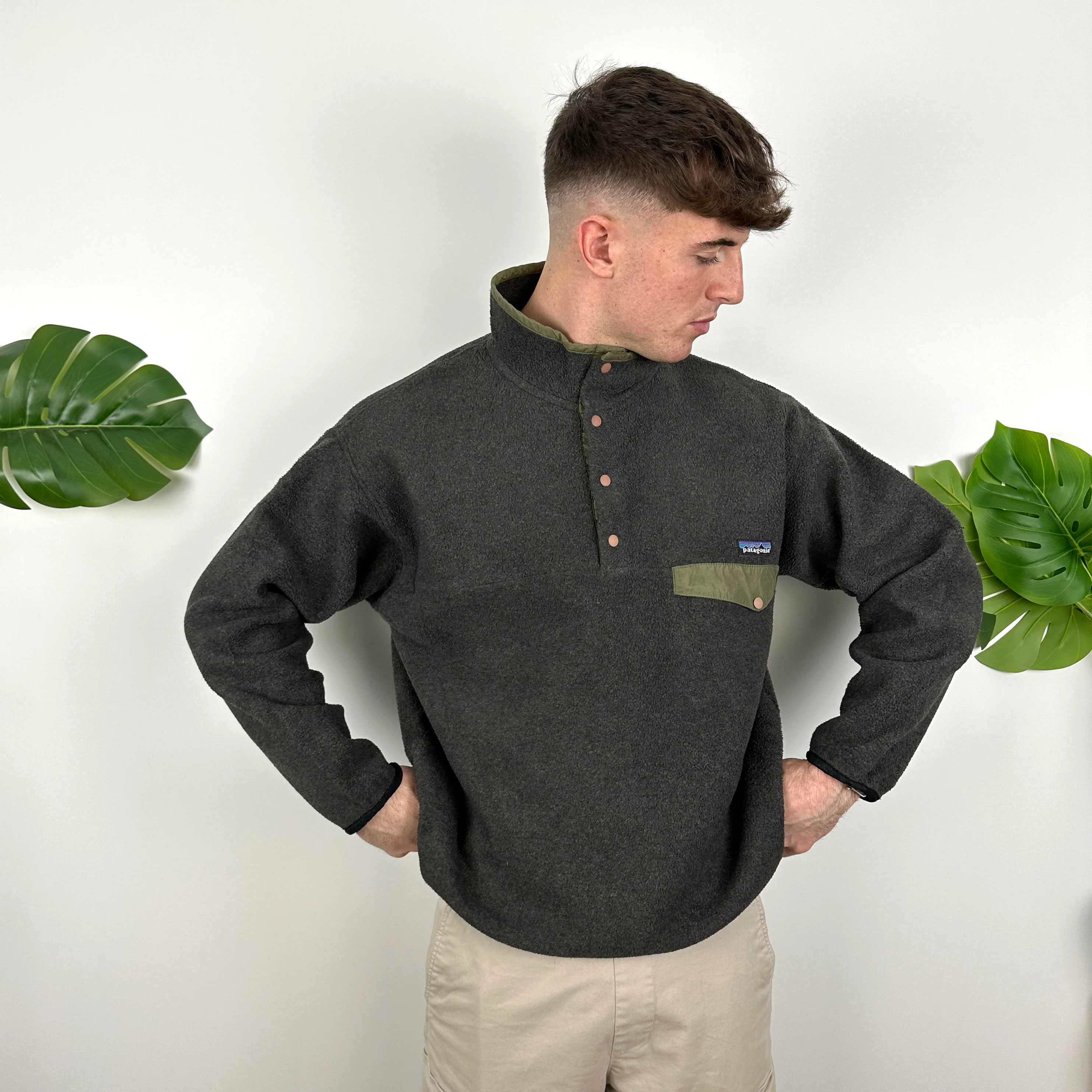 Patagonia Grey Embroidered Spell Out Teddy Bear Fleece Sweatshirt (L) - Image 5