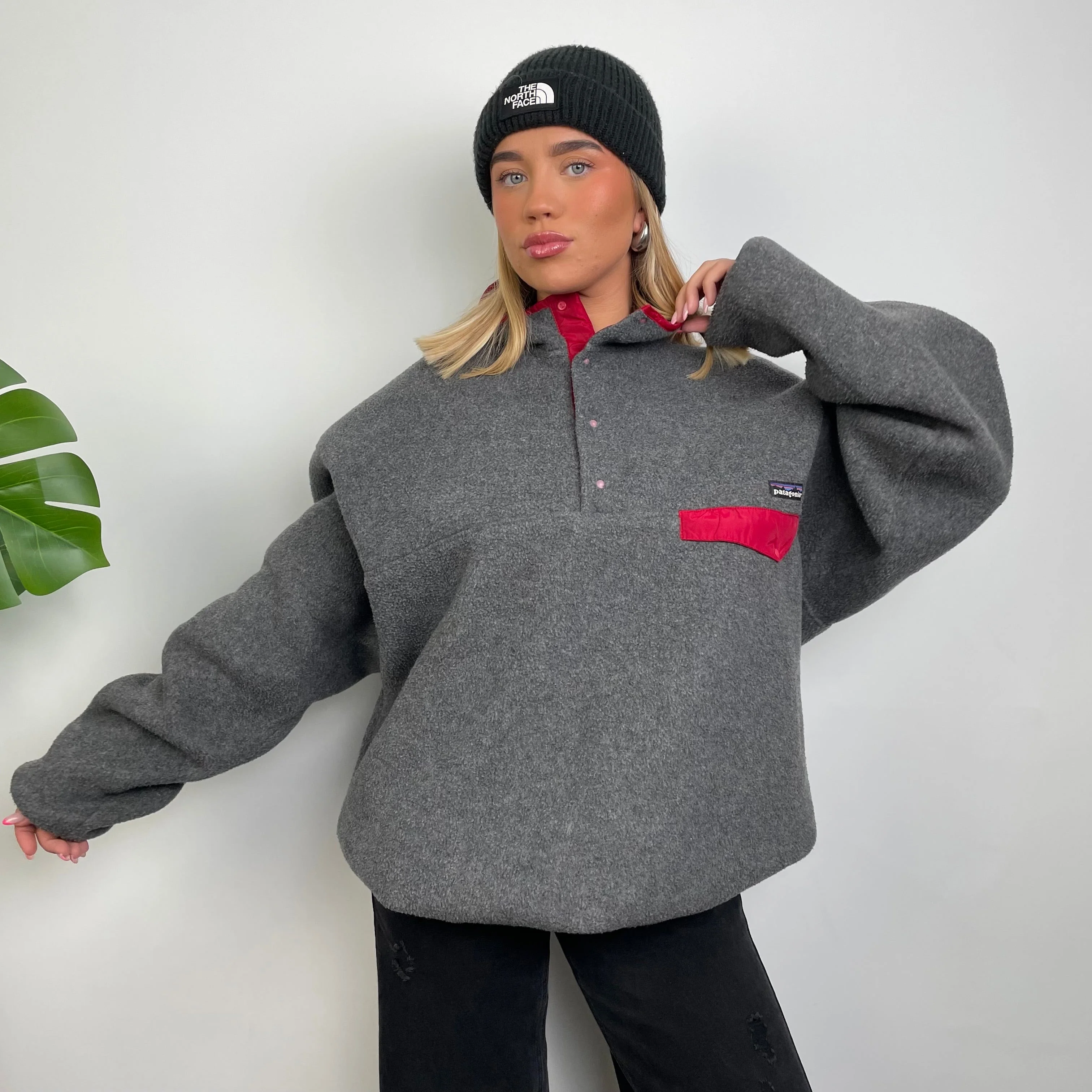 Patagonia Grey Embroidered Spell Out Teddy Bear Fleece Sweatshirt (L) - Image 4