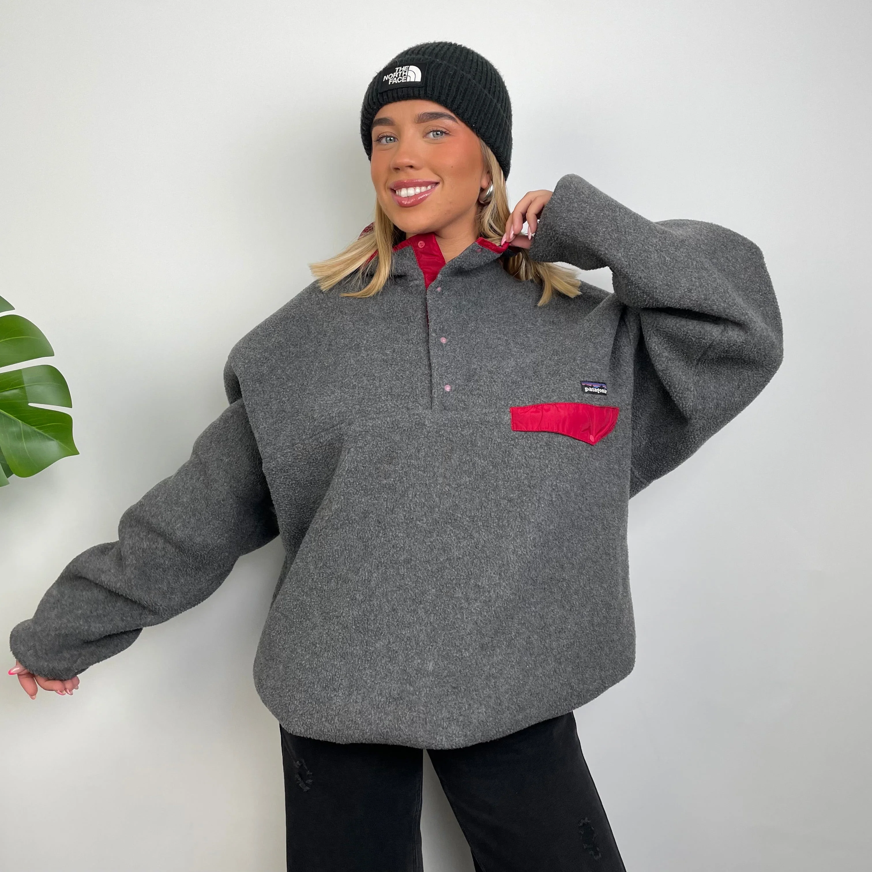 Patagonia Grey Embroidered Spell Out Teddy Bear Fleece Sweatshirt (L) - Image 5