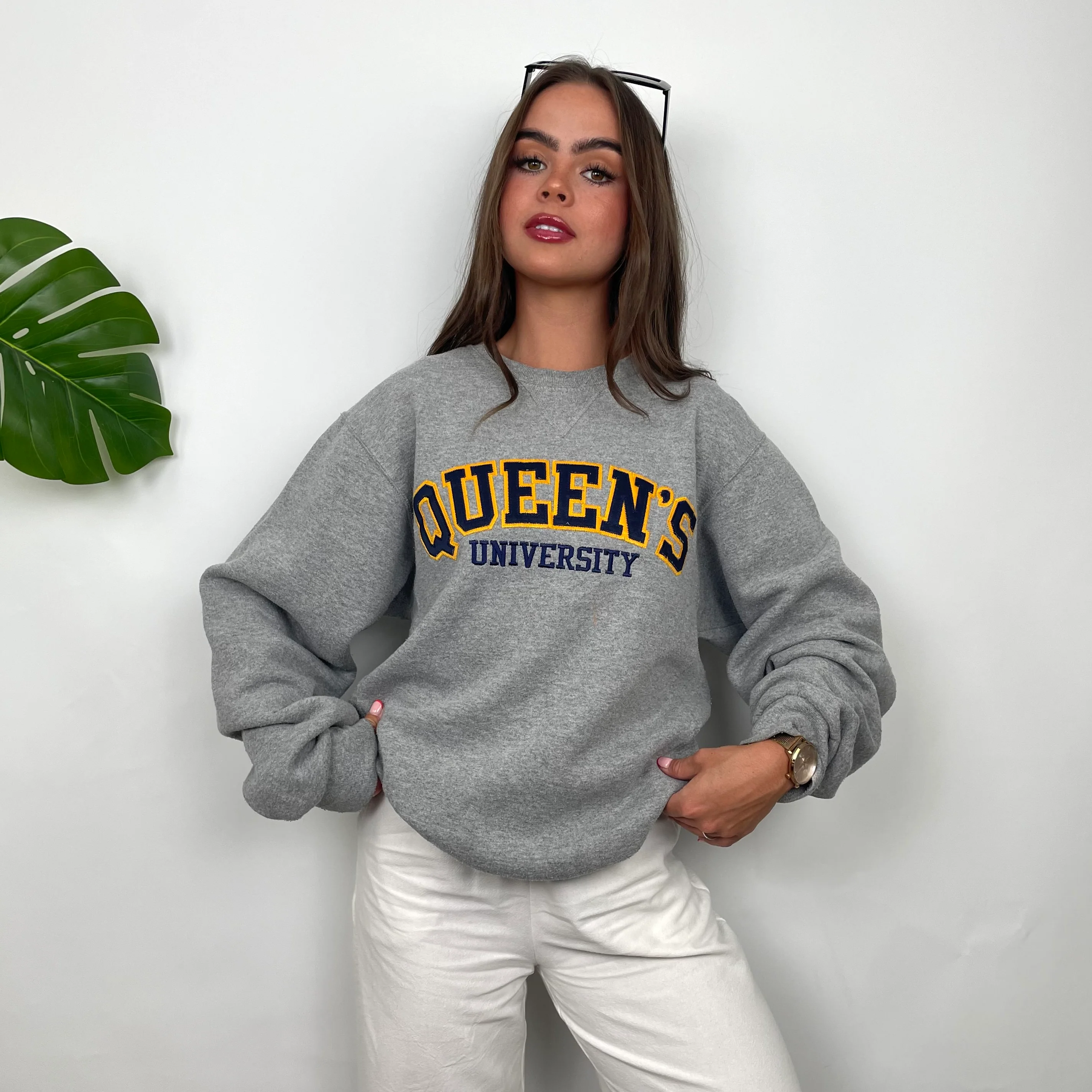 Queens University College Grey Embroidered Spell Out Sweatshirt (M) - Image 3