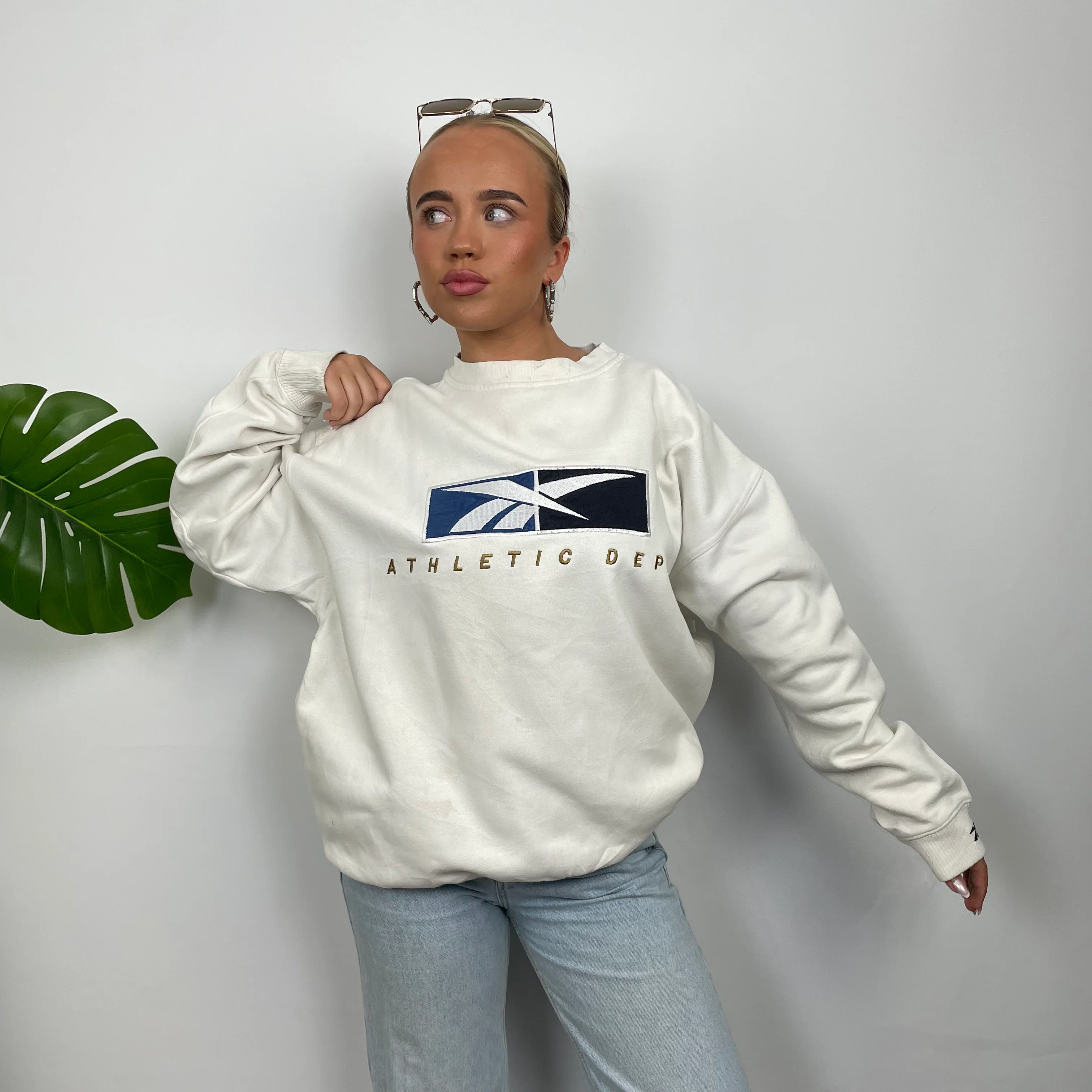 Reebok Athletic White Embroidered Spell Out Sweatshirt (M) - Image 6