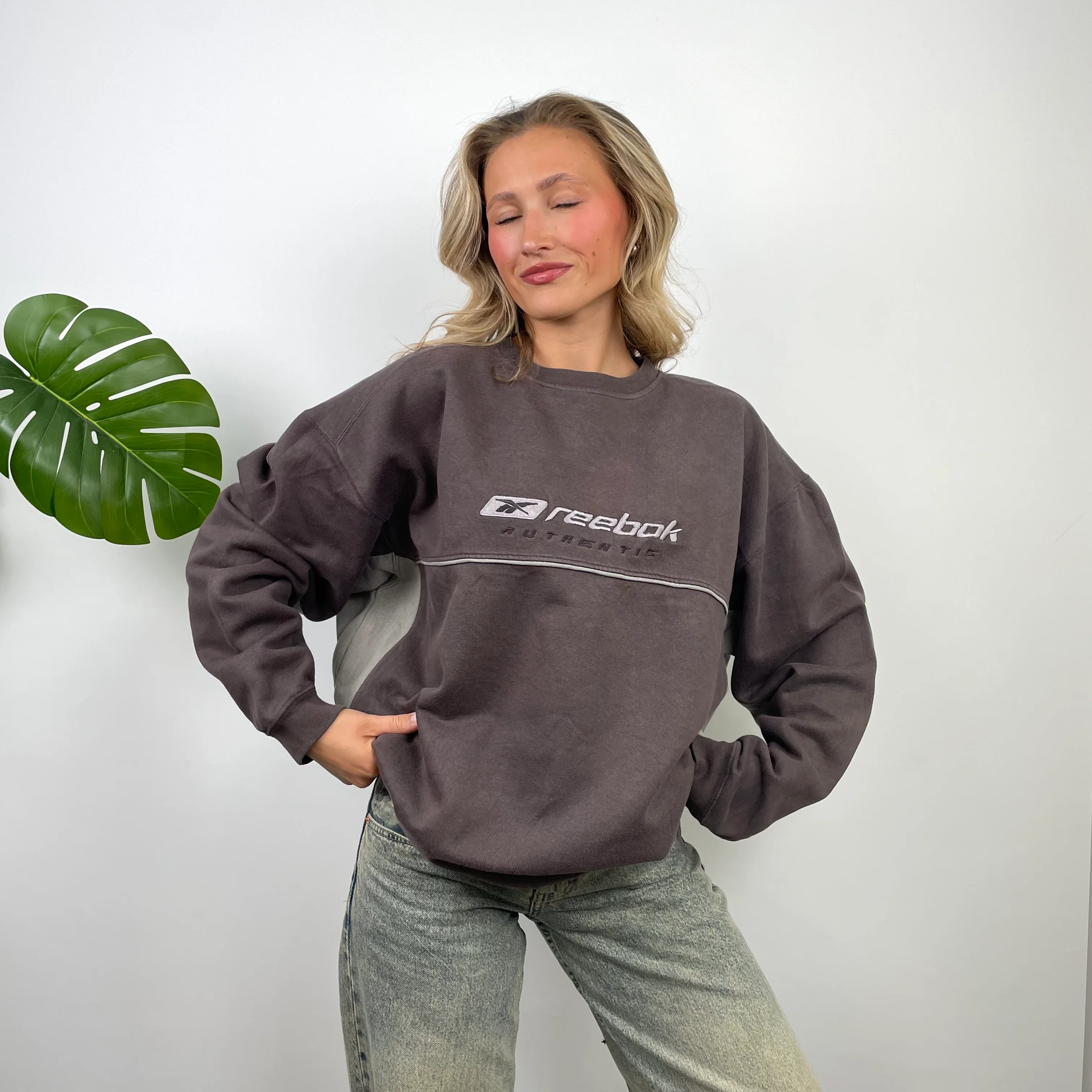 Reebok Authentic Brown Embroidered Spell Out Sweatshirt (L) - Image 2